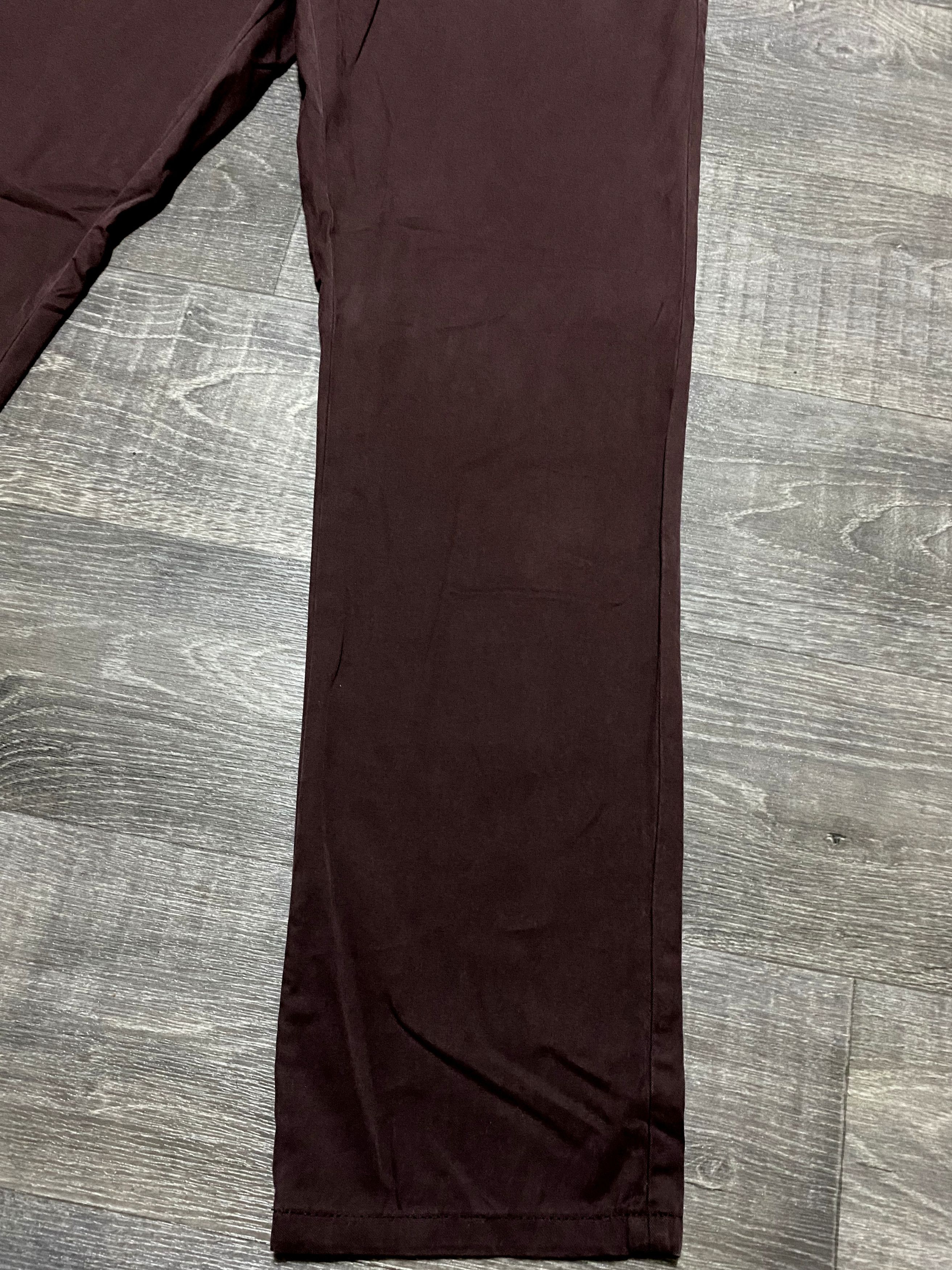 Brunello Cucinelli Brunello Cucinelli Dyed Burgundy Cotton Chino Trousers Size US 36 / EU 52 - 7 Thumbnail