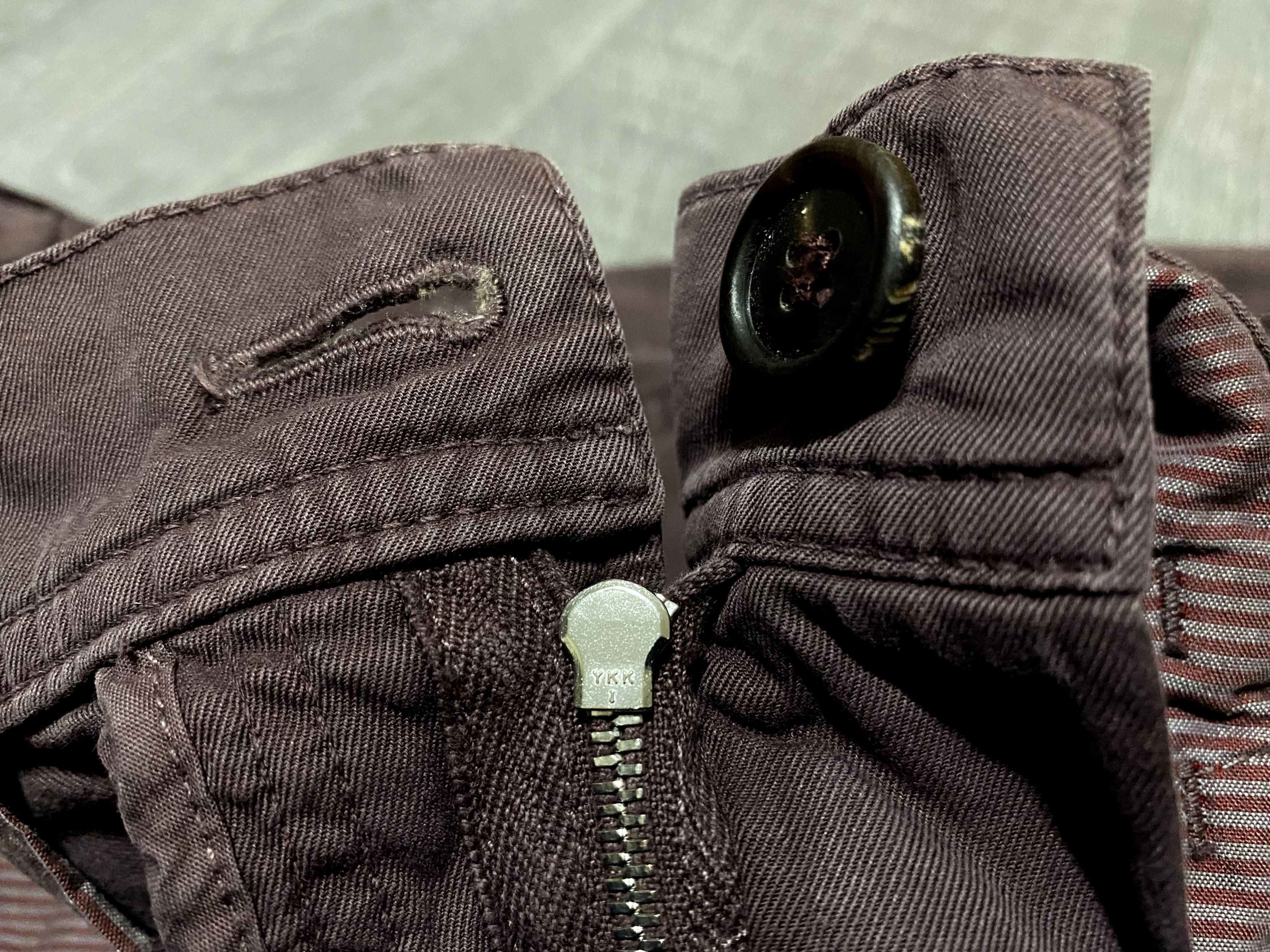 Brunello Cucinelli Brunello Cucinelli Dyed Burgundy Cotton Chino Trousers Size US 36 / EU 52 - 11 Thumbnail