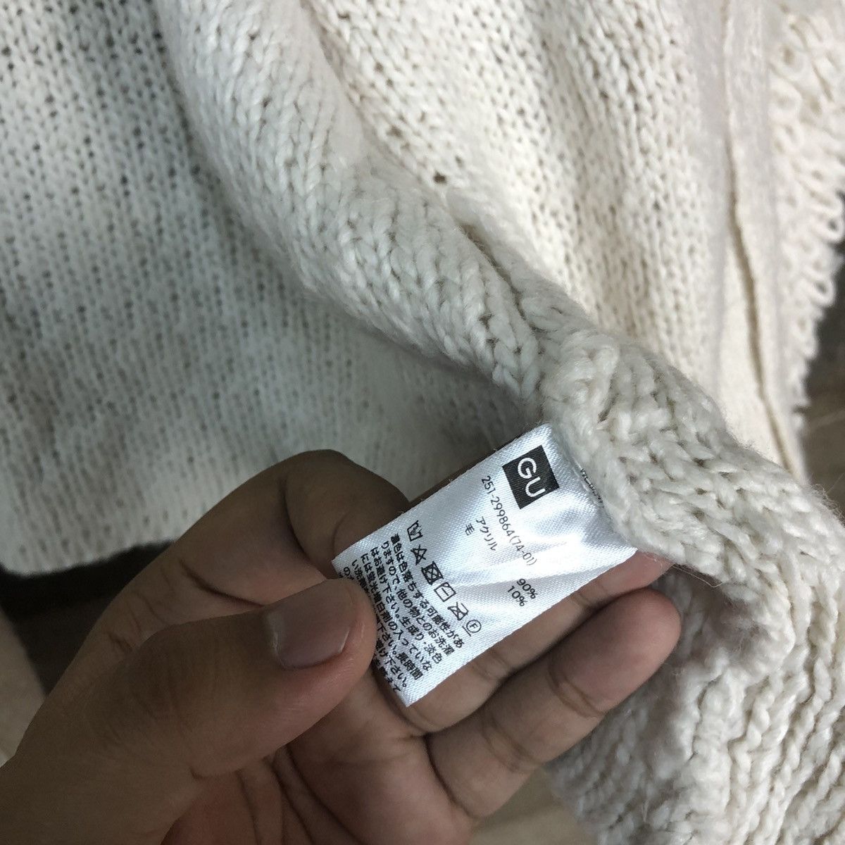 Japanese Brand GU White Mohair shaggy cardigan japan Knitwear #H345 Size US L / EU 52-54 / 3 - 8 Thumbnail