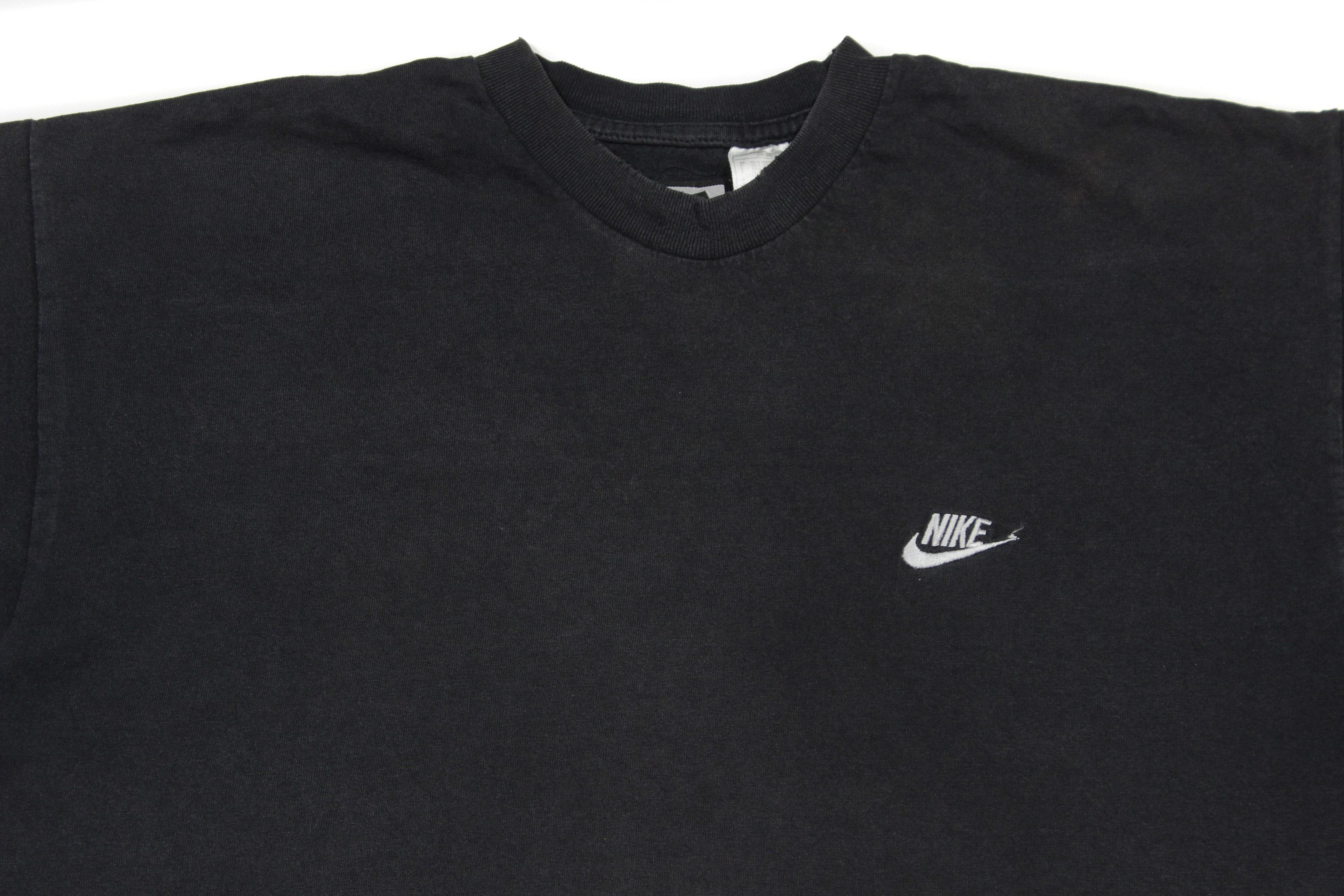 Nike 80S Swoosh Logo Distressed T-Shirt Size US L / EU 52-54 / 3 - 3 Thumbnail