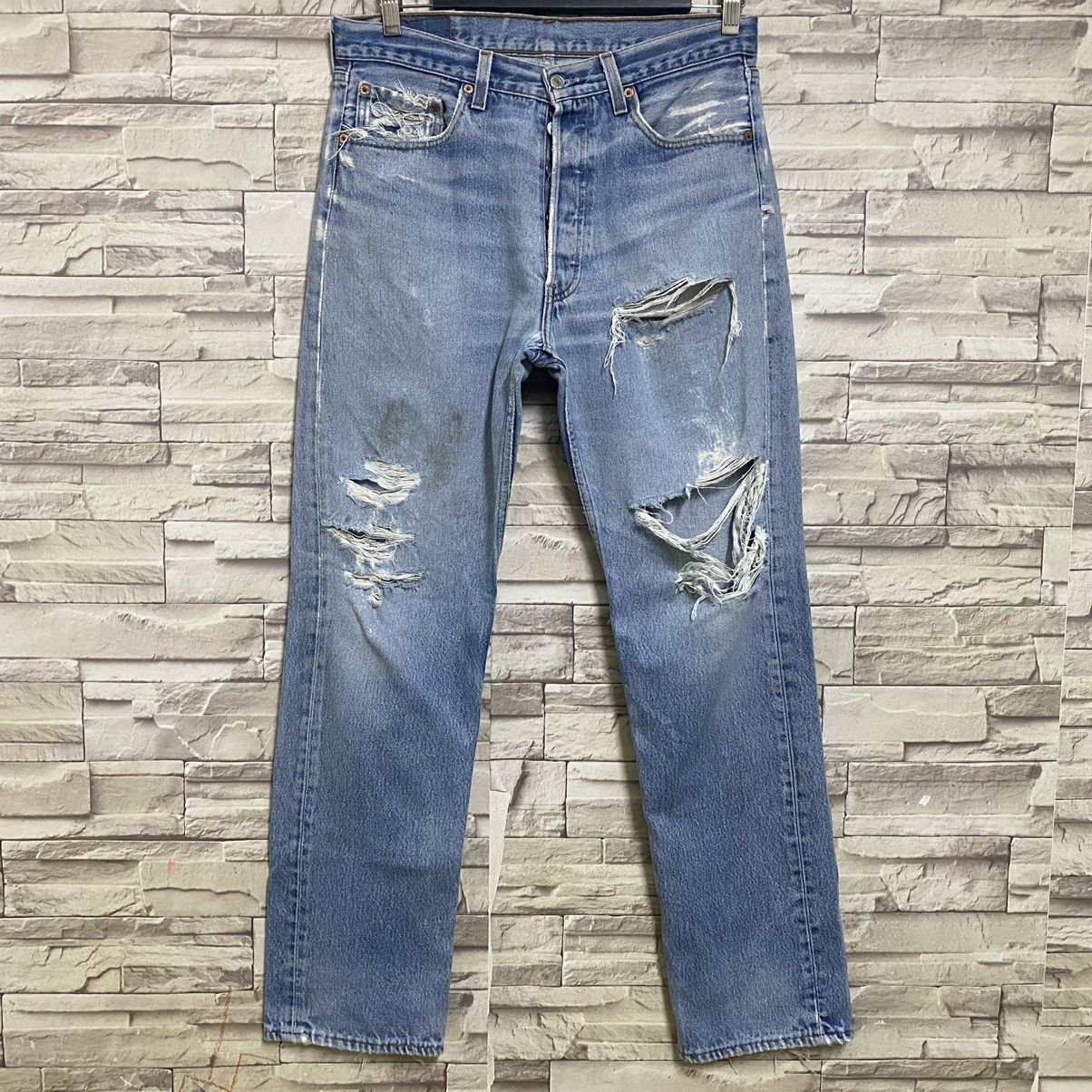 Levi's Vintage Levis 501xx Archive Grunge Jeans Distress 32x31 Size US 32 / EU 48 - 3 Thumbnail