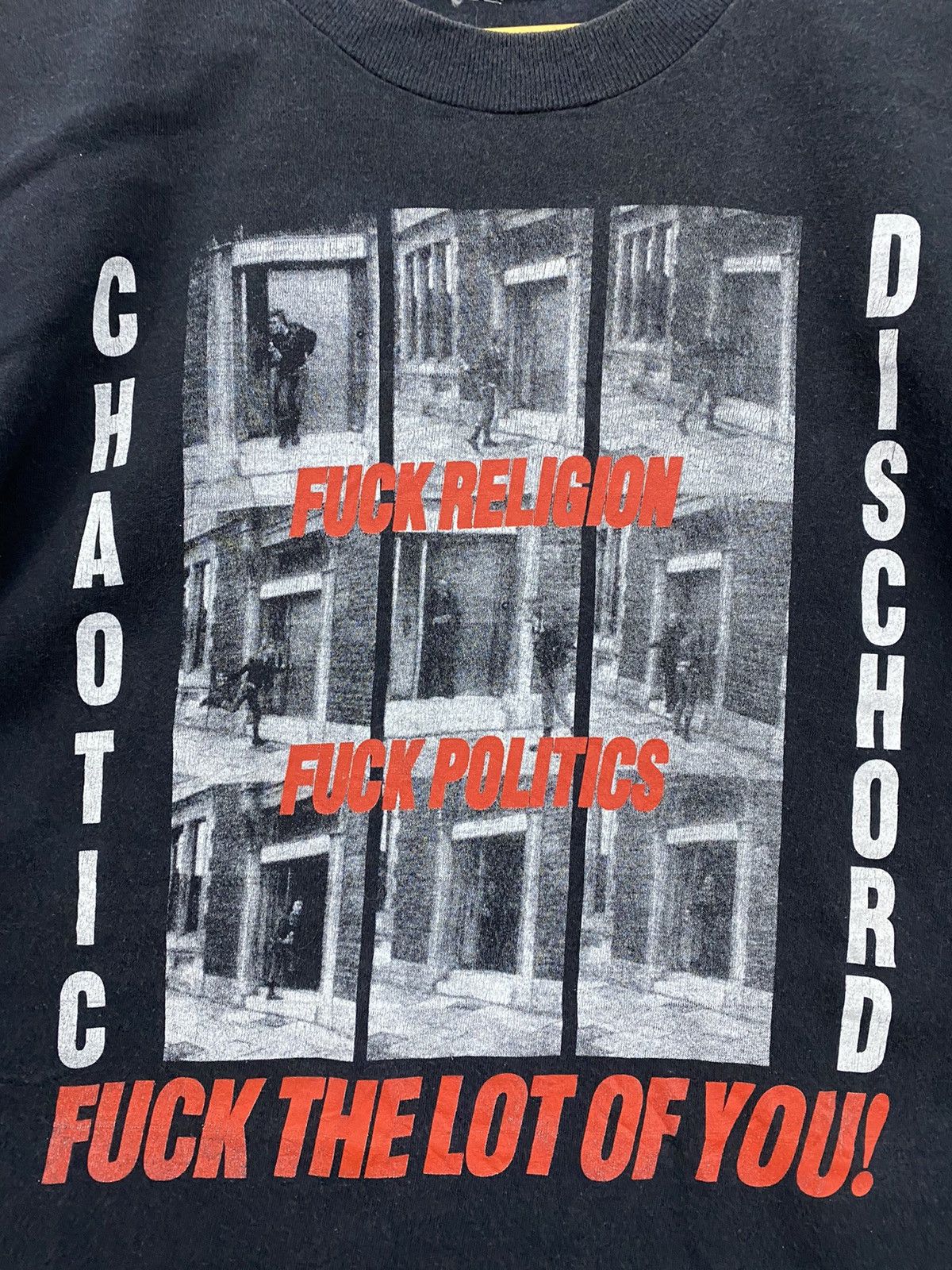 Band Tees vintage 90s CHAOTIC DISCHORD hardcore punk rare t-shirts Size US L / EU 52-54 / 3 - 3 Thumbnail