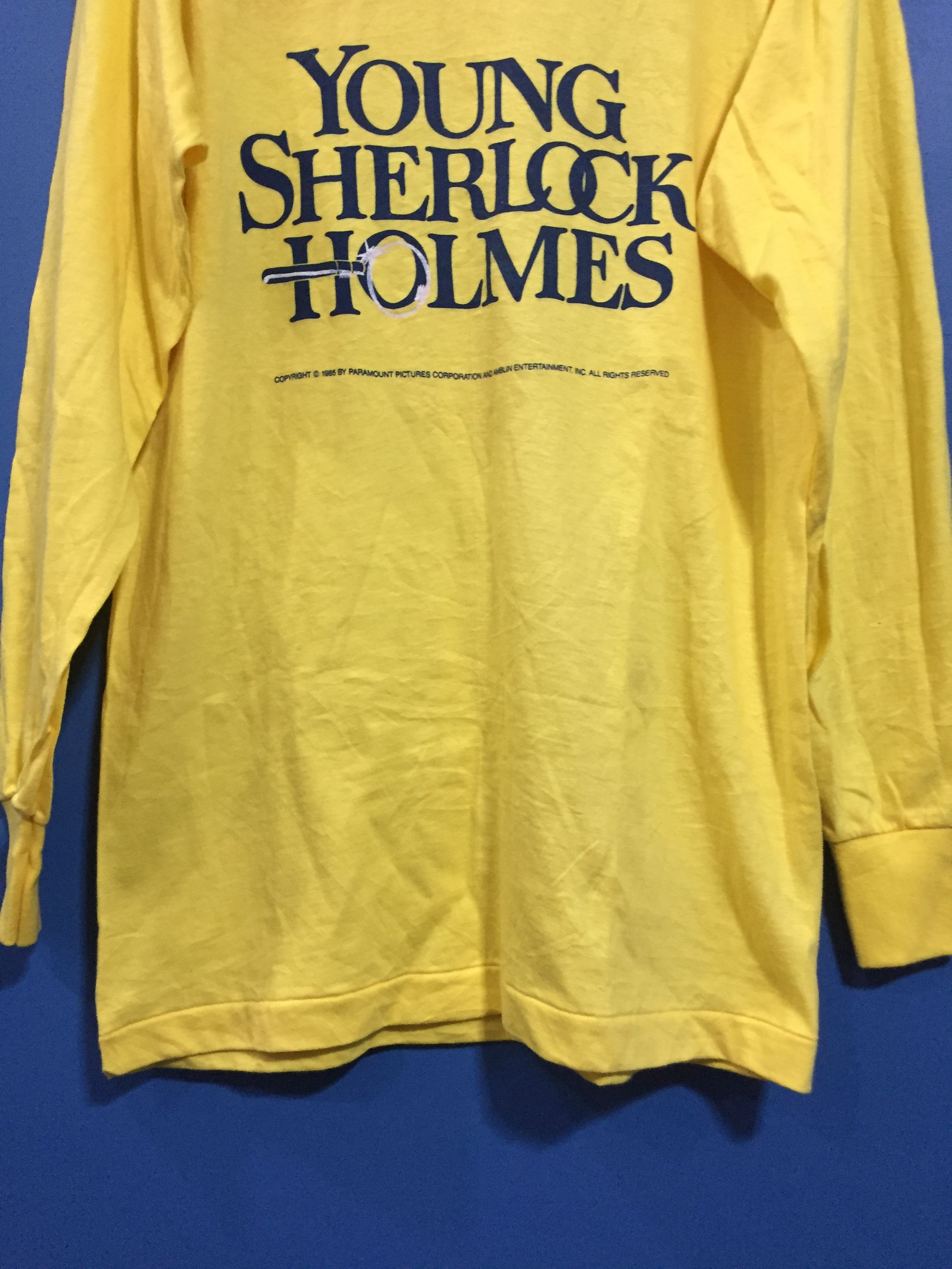 Vintage Vintage 80s rare Young Sherlock Holmes Paramount Movie tee Size US S / EU 44-46 / 1 - 2 Thumbnail