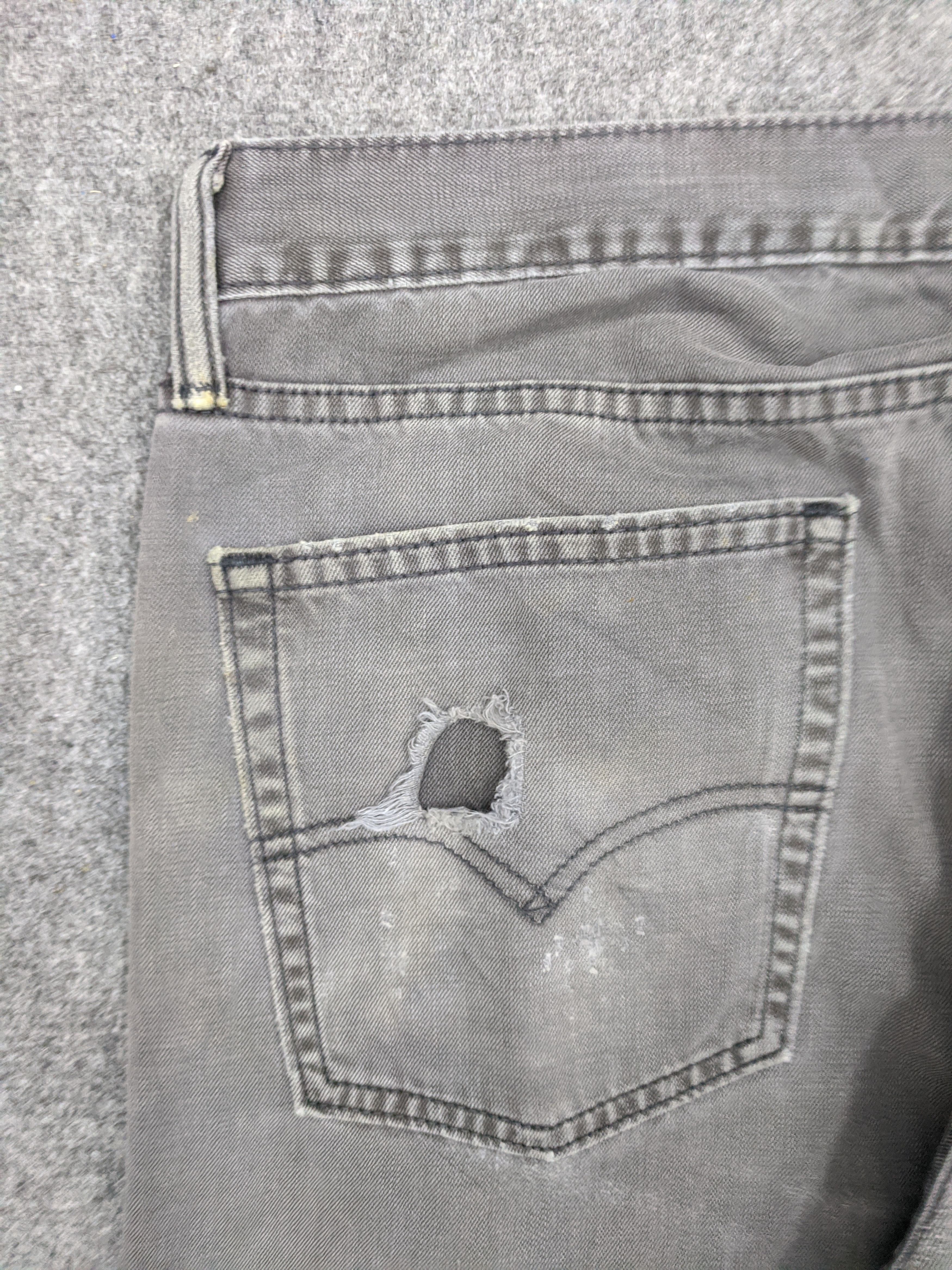 Levi's Vintage Levis 514 Jeans DP0729 Size US 37 - 14 Thumbnail