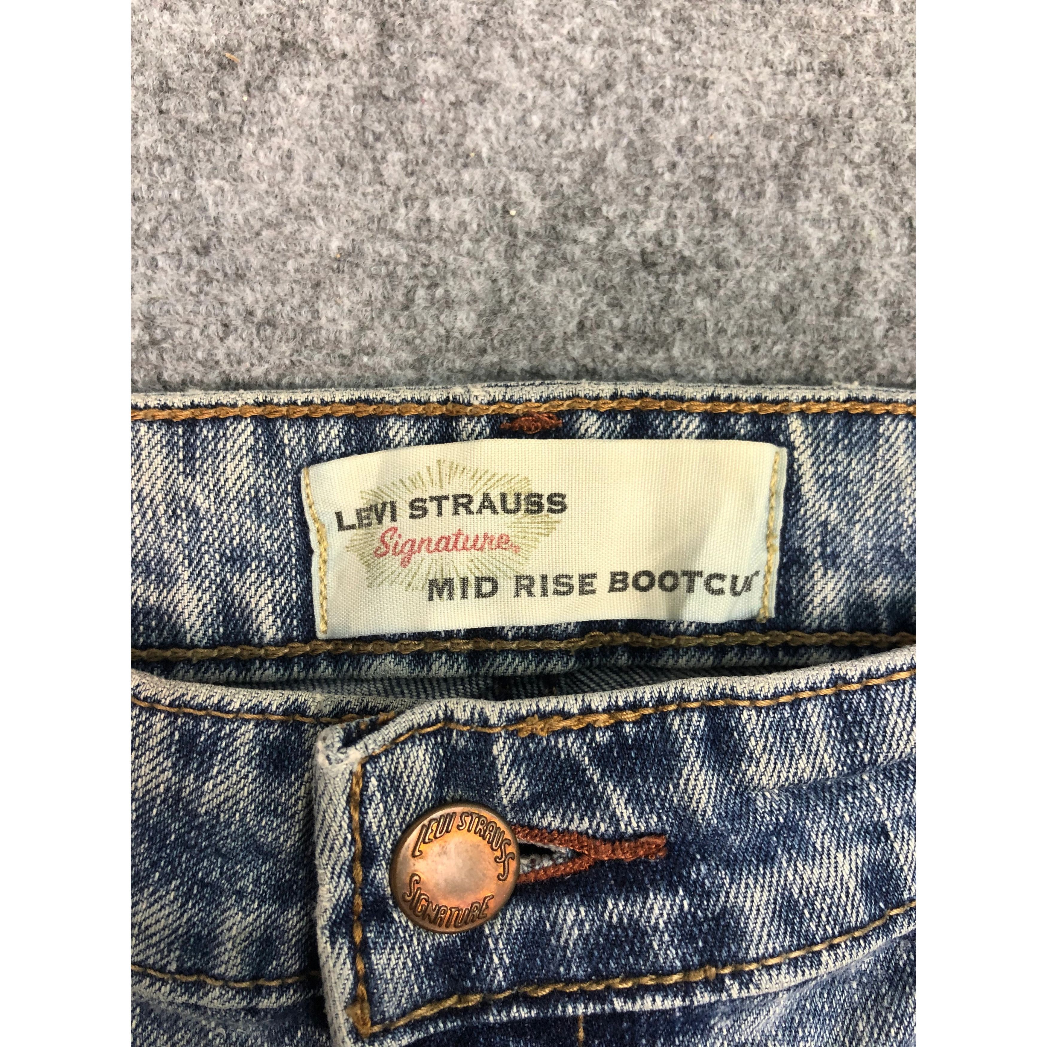 Levi's Vintage Levis Blue Jeans Flare DP0519 Size US 35 - 6 Thumbnail