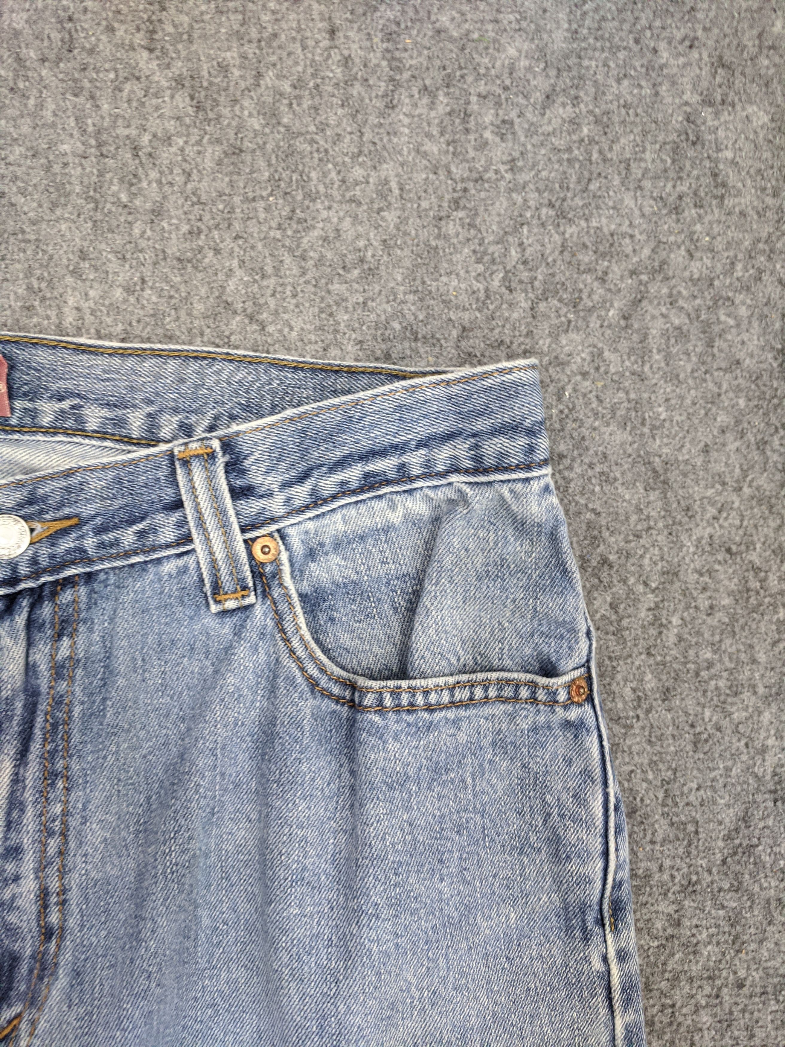 Levi's Vintage Levis 505 Light Wash Jeans DP0728 Size US 36 / EU 52 - 9 Thumbnail