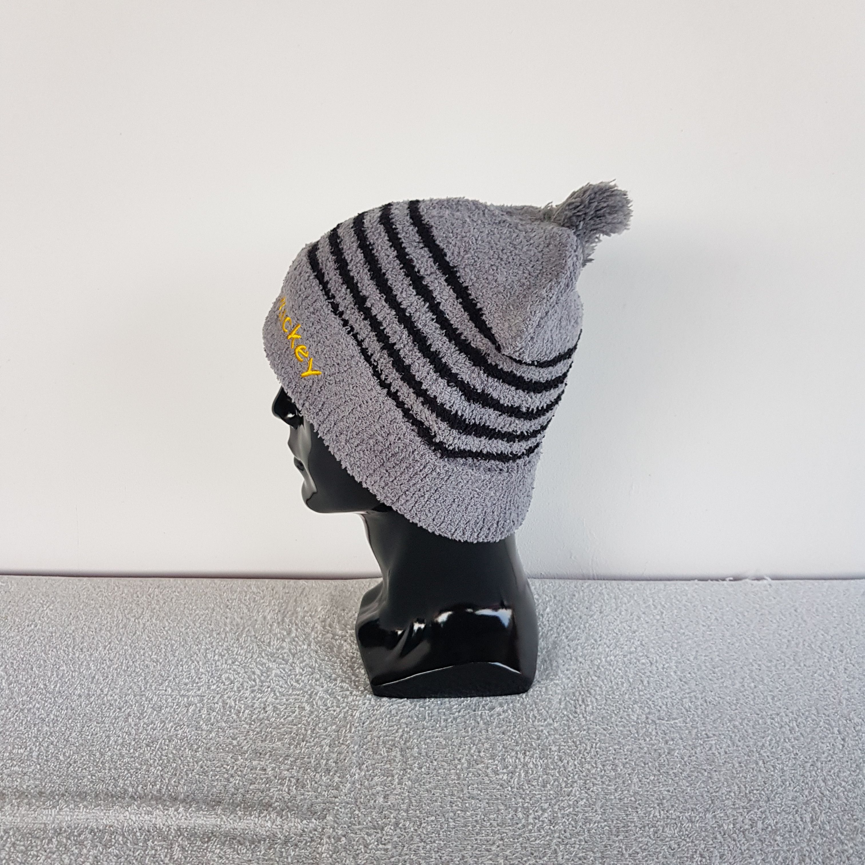 Cartoon Network × Mickey Mouse × Vintage Vintage Mickey Mouse Beanie Disney Snow Caps Cartoon Hats Size ONE SIZE - 4 Thumbnail