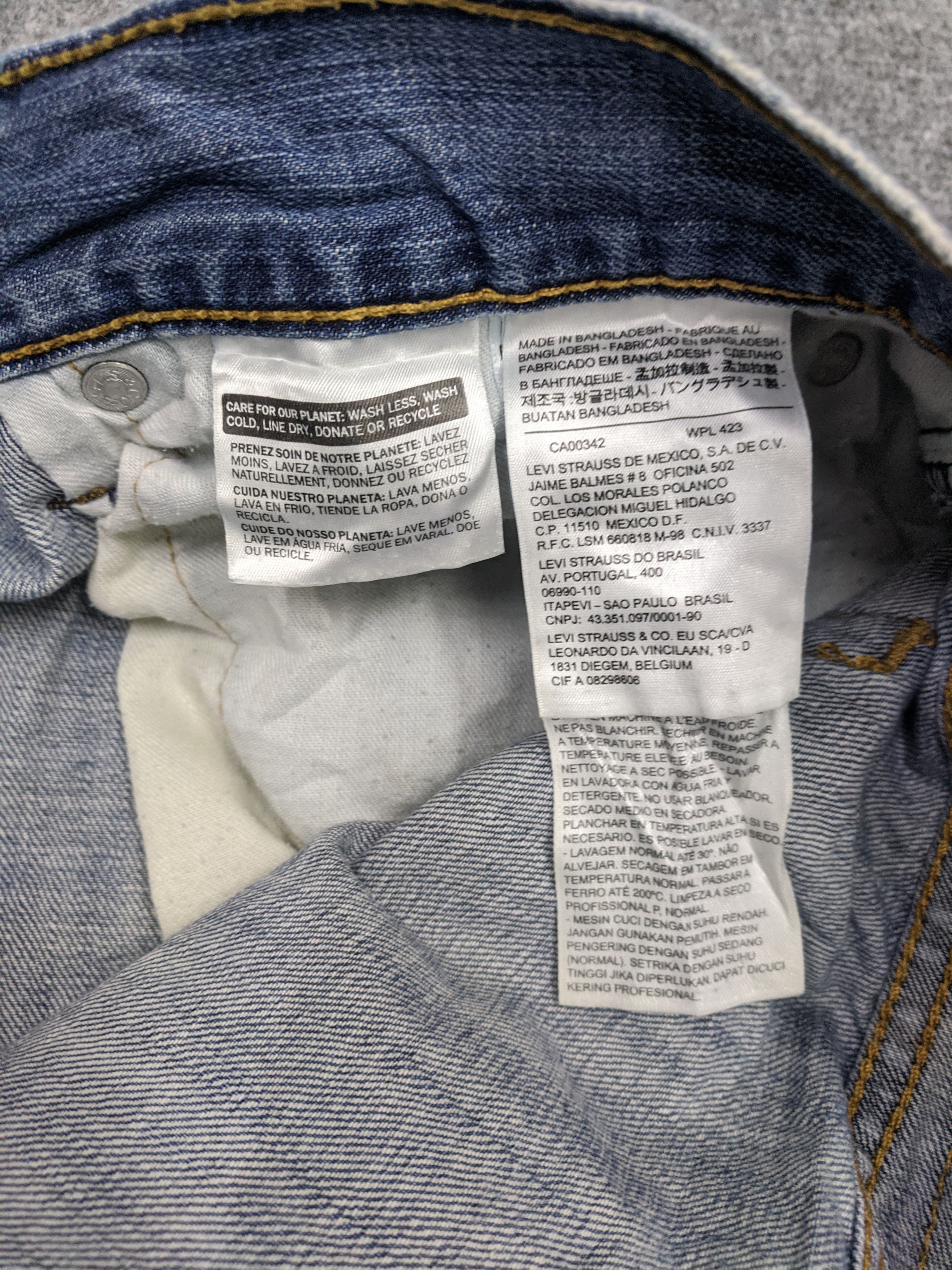 Levi's Vintage Levis 505 Light Wash Jeans DP0865 Size US 35 - 13 Thumbnail