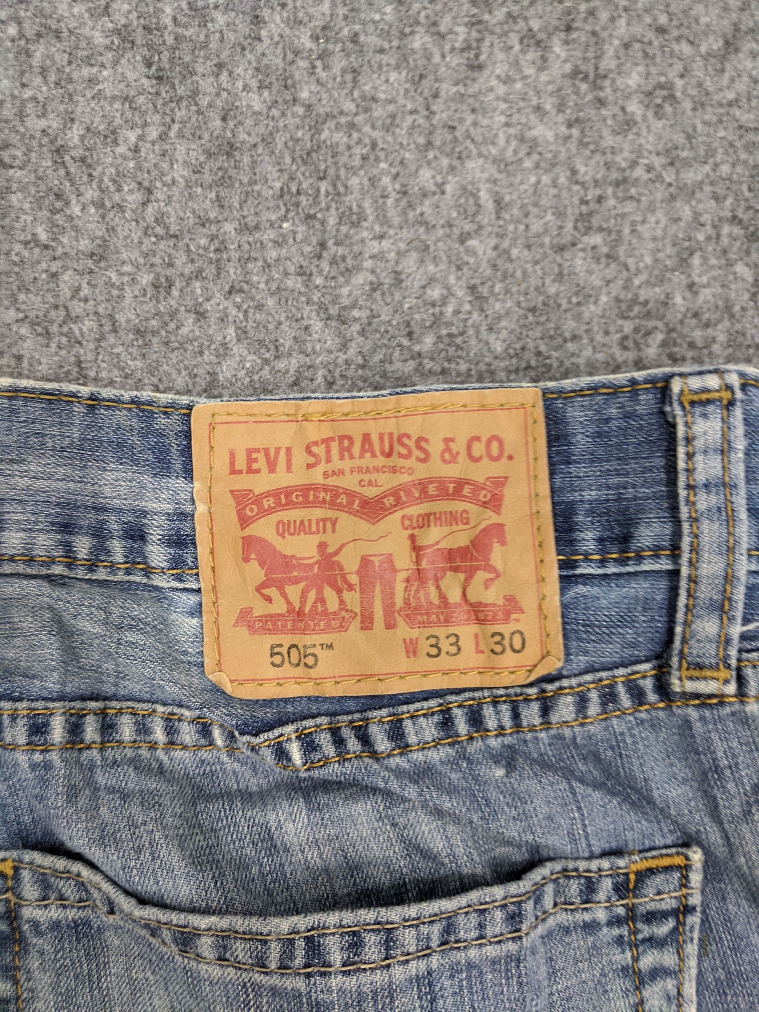 Levi's Vintage Levis 505 Light Wash Jeans DP0865 Size US 35 - 11 Thumbnail