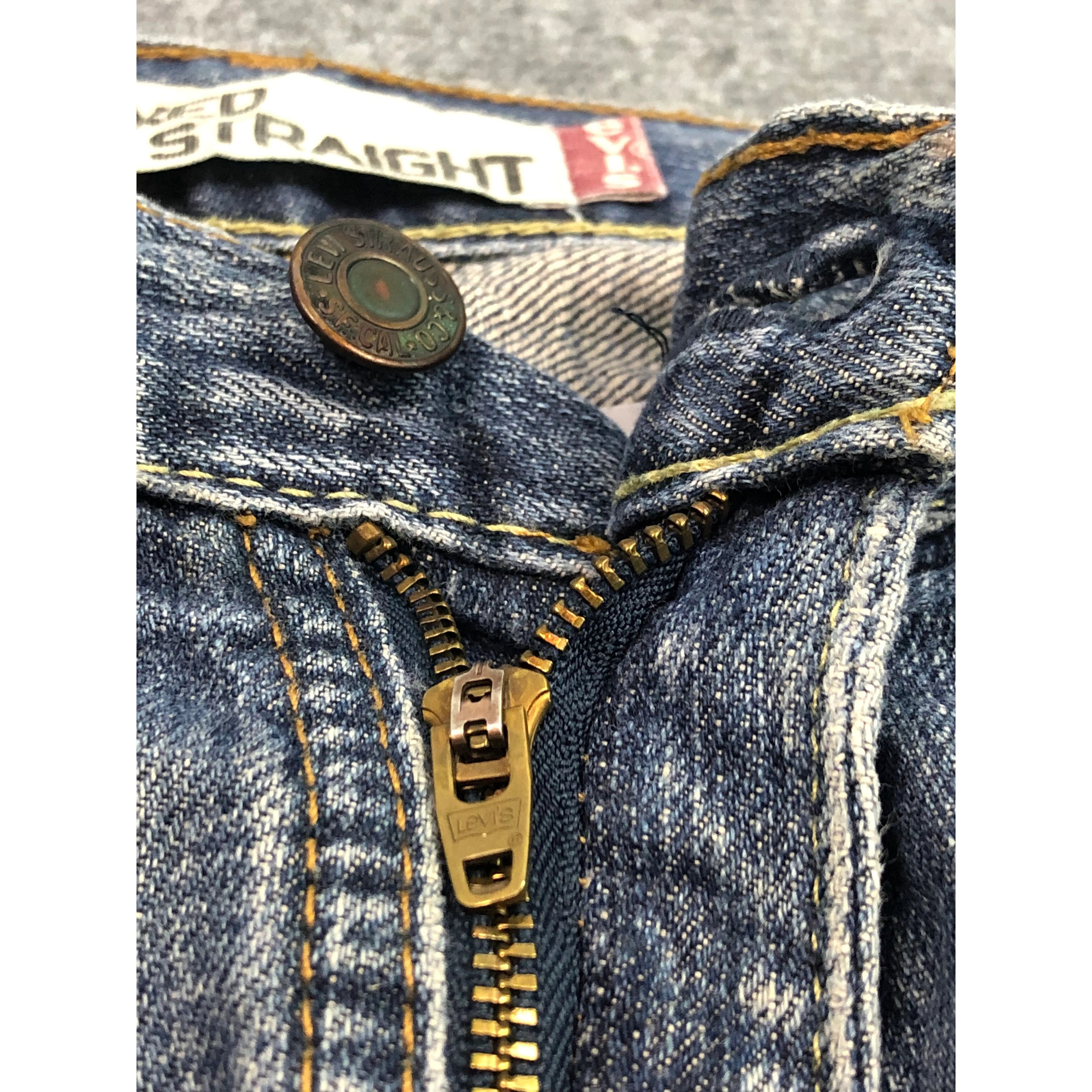 Levi's Vintage Levis 559 Denim Blue Jeans DP0345 Size US 39 - 8 Thumbnail