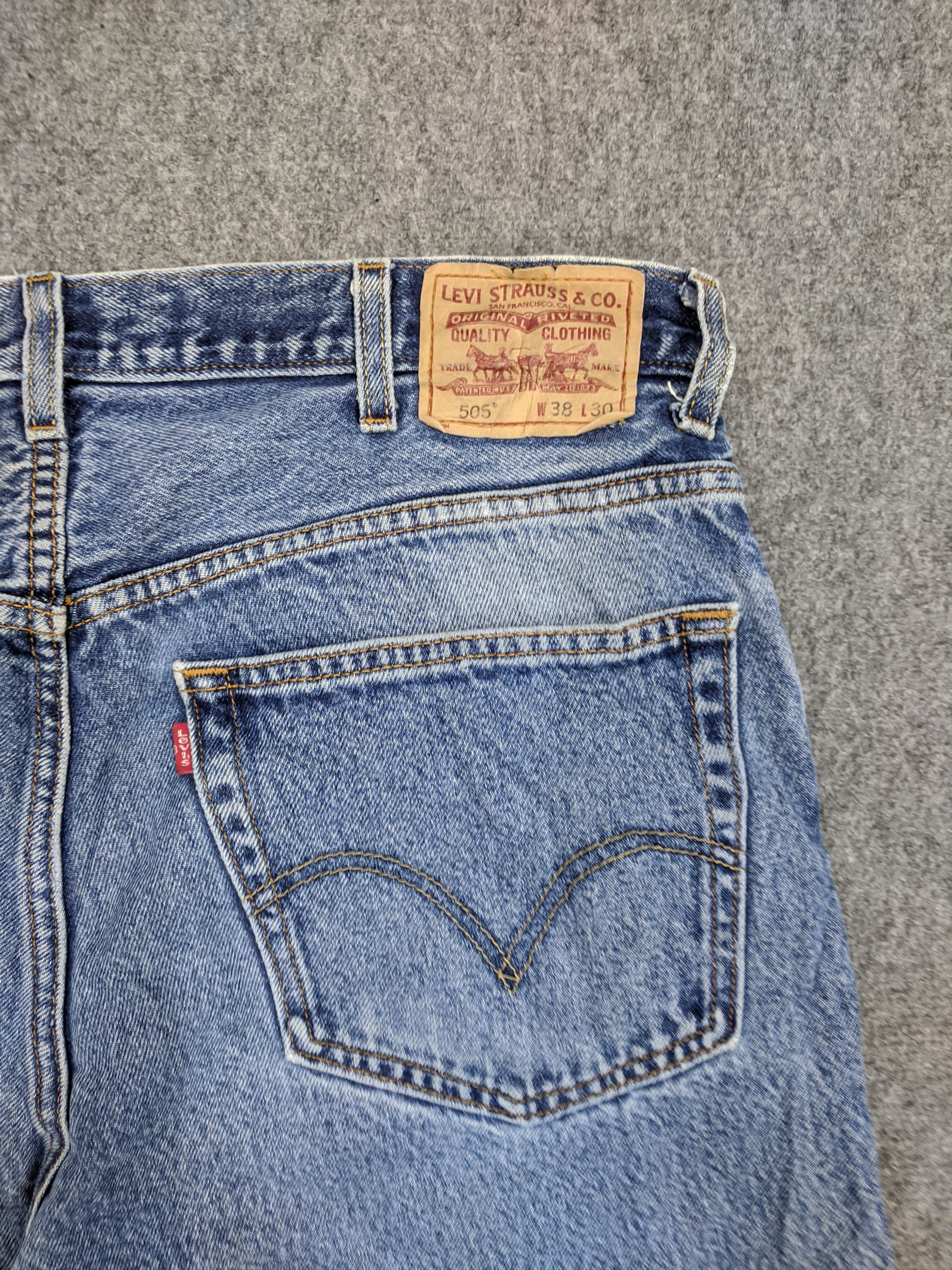 Levi's Vintage Levis 505 Light Wash Jeans DP0859 Size US 39 - 13 Thumbnail