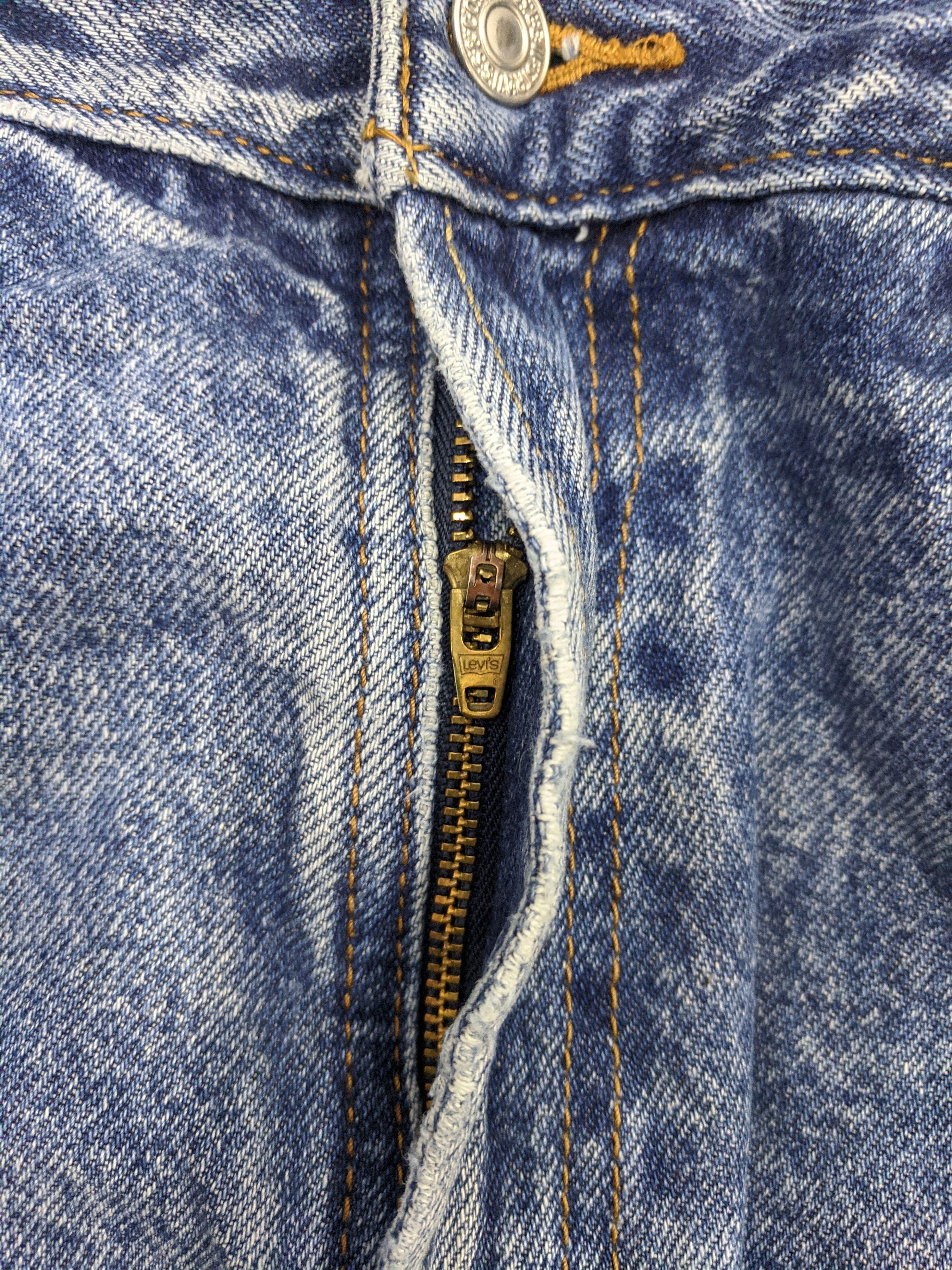 Levi's Vintage Levis 505 Light Wash Jeans DP0859 Size US 39 - 11 Thumbnail