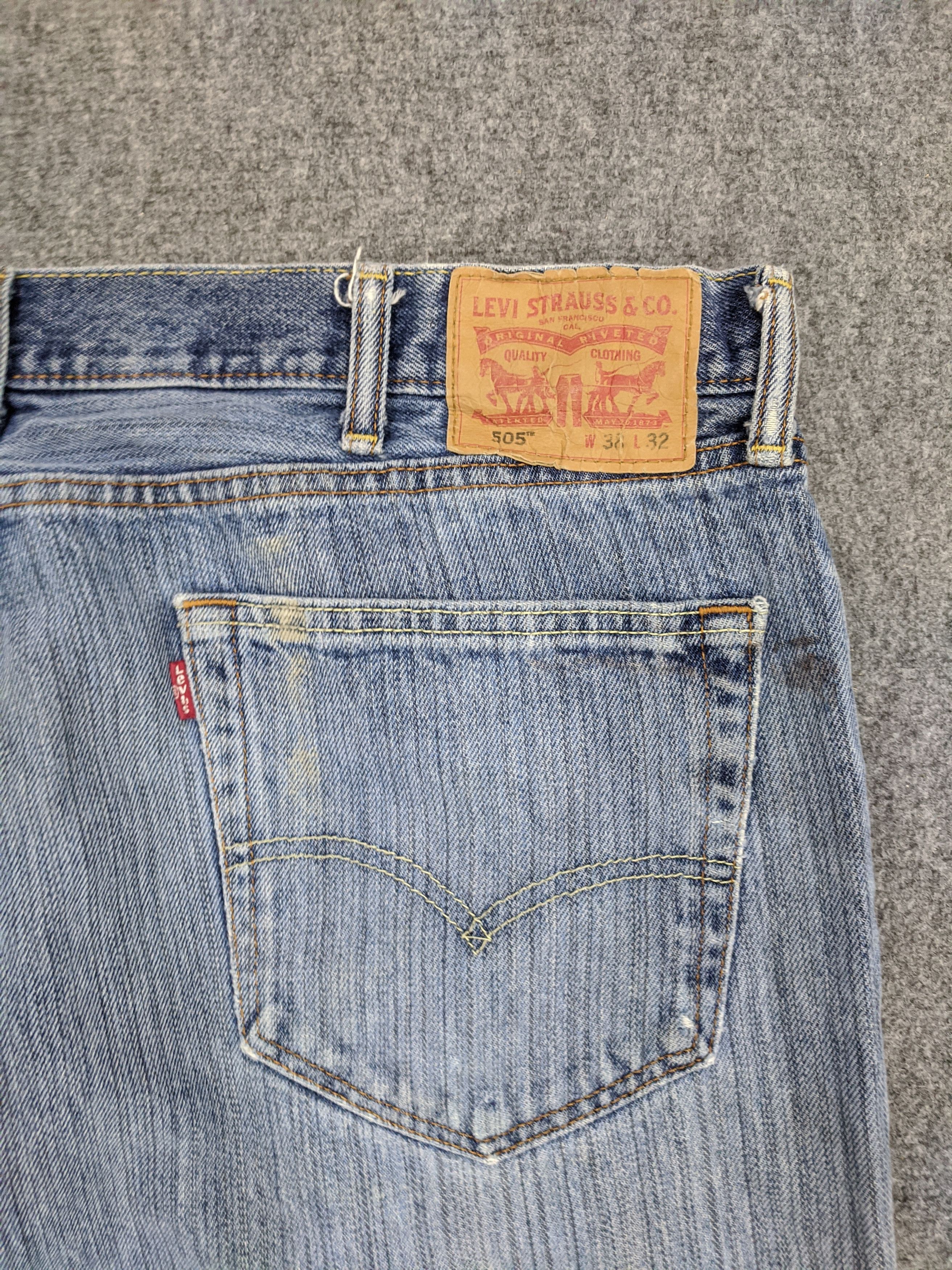 Levi's Vintage Levis 505 Light Wash Jeans DP0882 Size US 39 - 14 Thumbnail