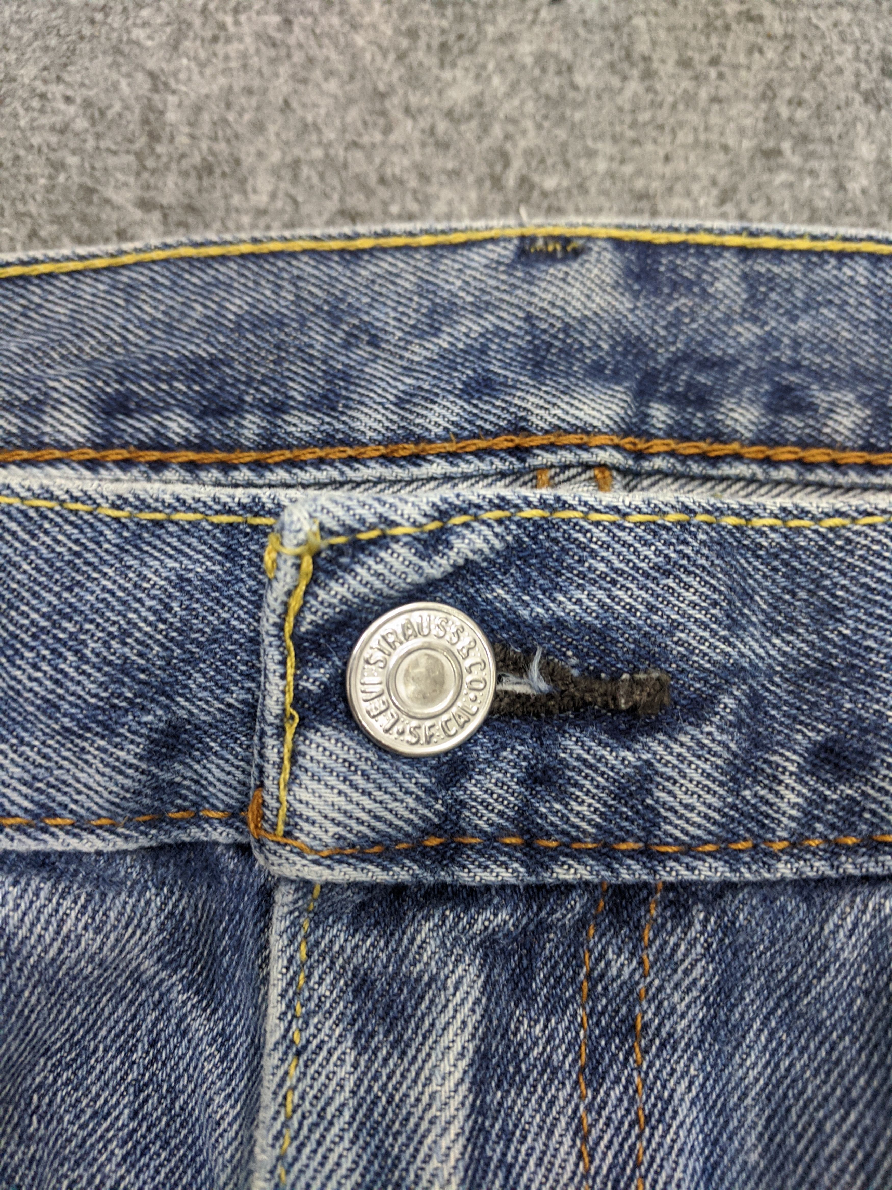 Levi's Vintage Levis 505 Light Wash Jeans DP0882 Size US 39 - 12 Thumbnail