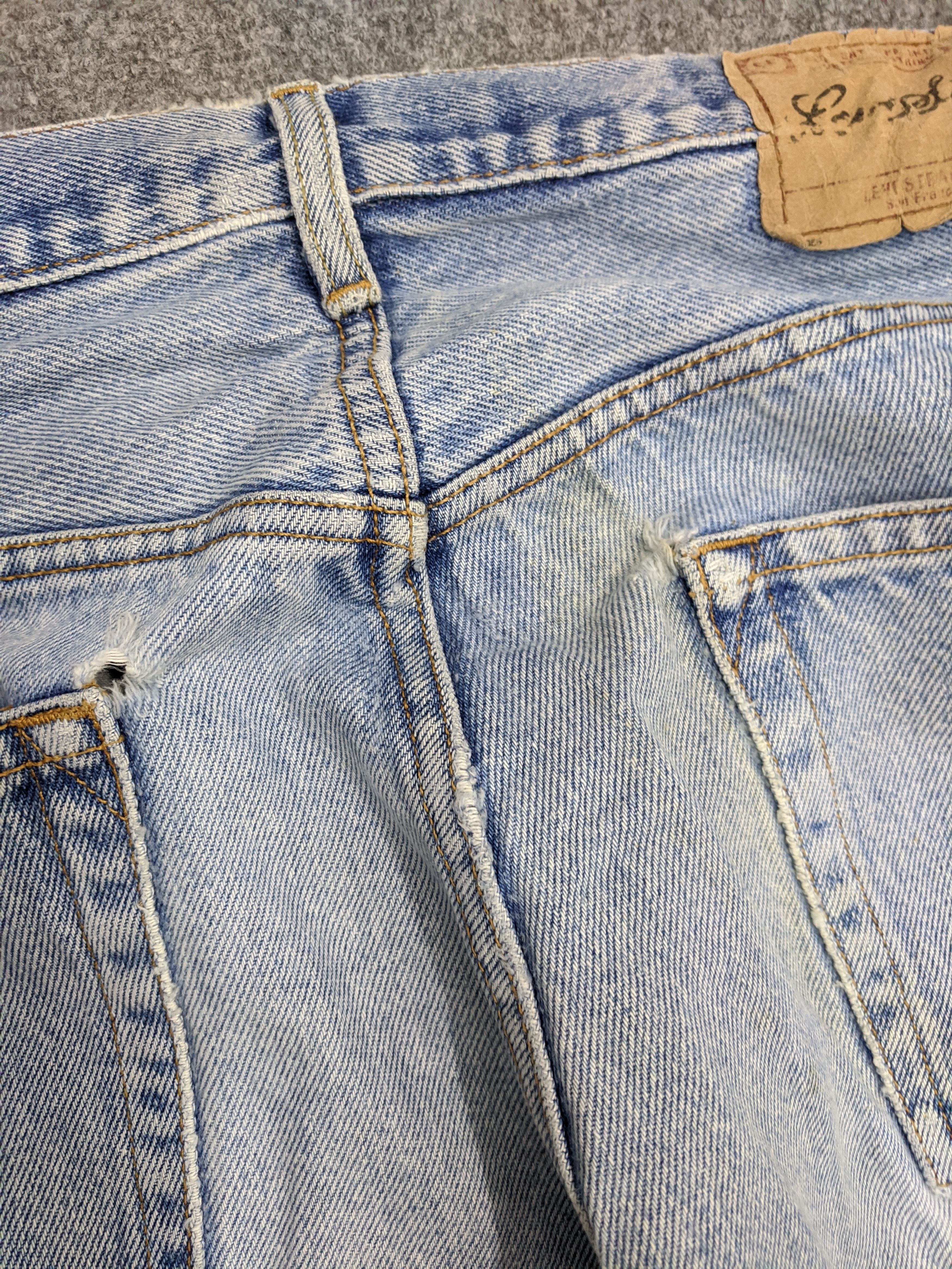 Levi's Vintage Levis Jeans DP0872 Size US 35 - 18 Thumbnail