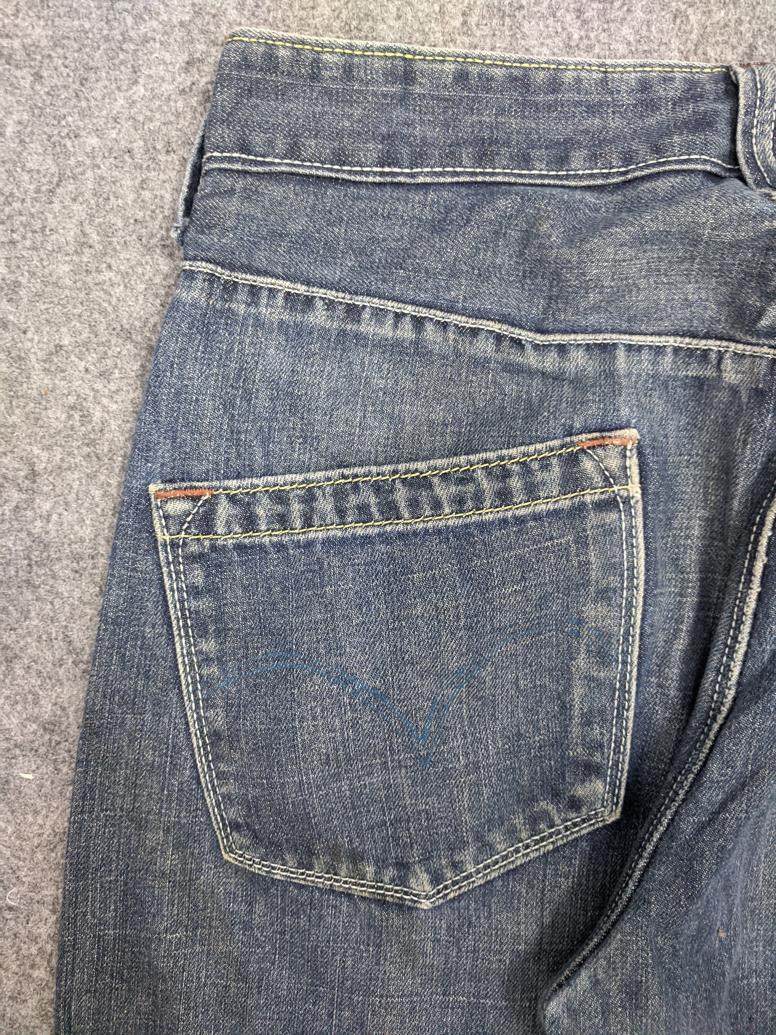 Levi's Vintage Levis Jeans DP0867 Size US 35 - 14 Thumbnail