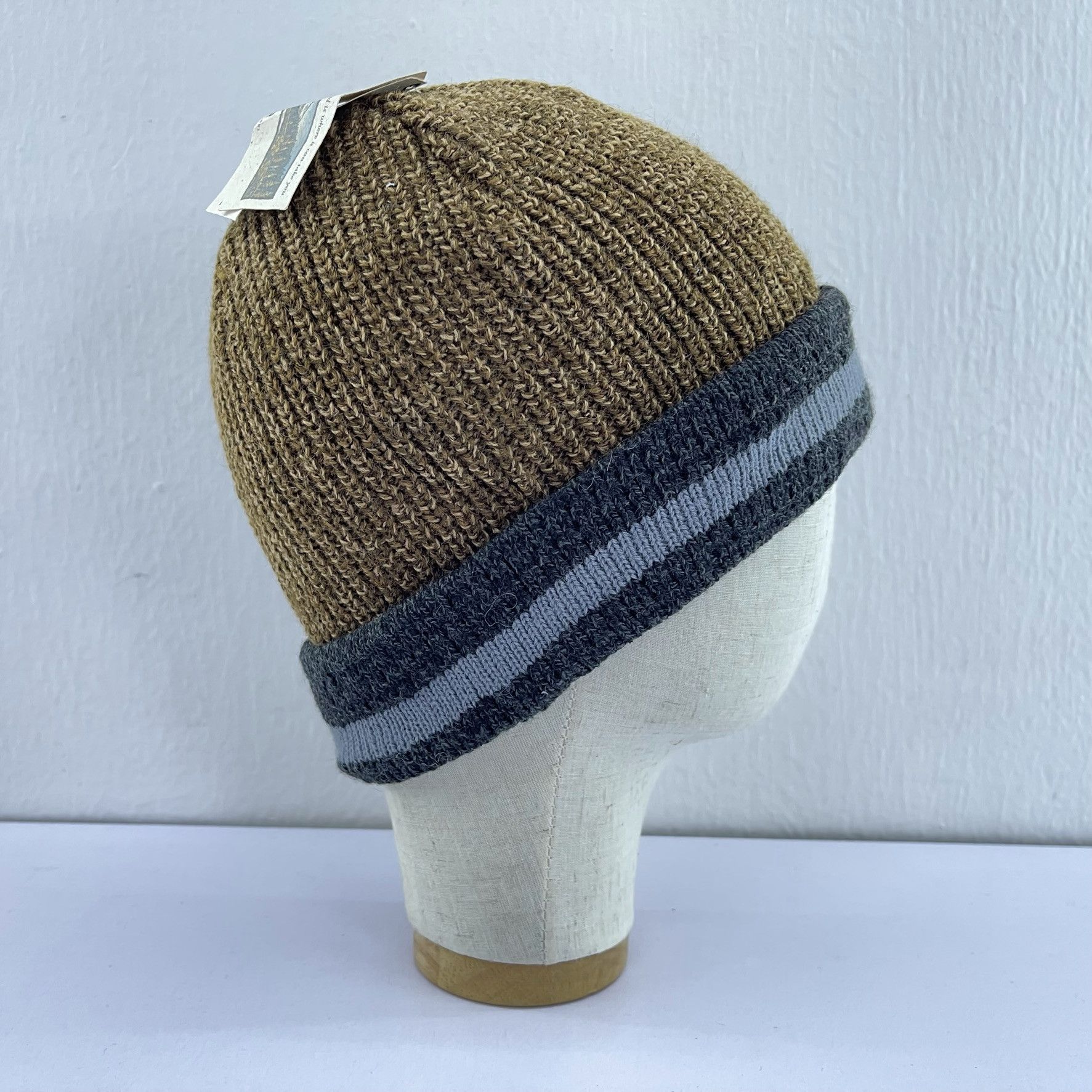 Jeep × Vintage Jeep Small Embroidery Logo Beanie Hats-BH2123 Size ONE SIZE - 3 Thumbnail