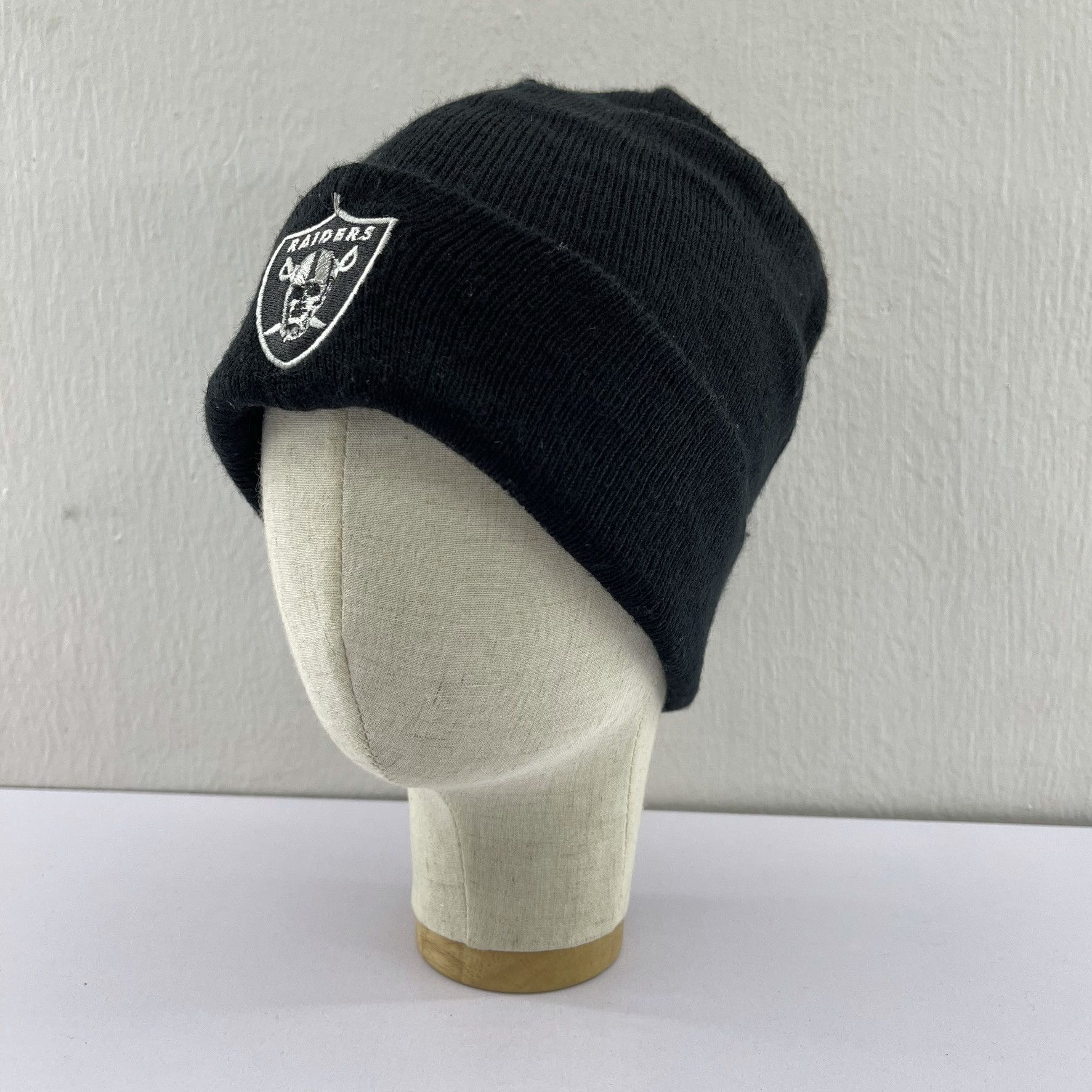 NFL × New Era NHL Raiders X New Era Embroidery Logo Beanie Hats-BH2184 Size ONE SIZE - 1 Thumbnail