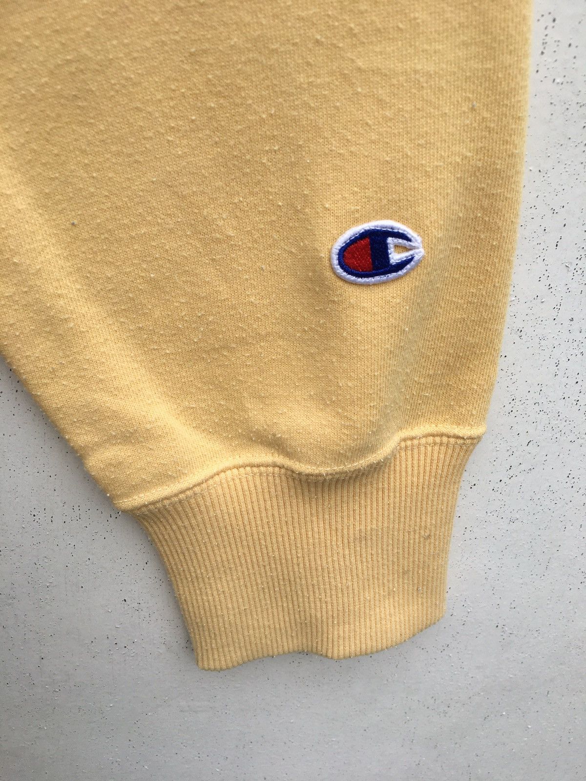 Champion Vintage Champion Logo Sweatshirt Big Size Size US L / EU 52-54 / 3 - 9 Thumbnail