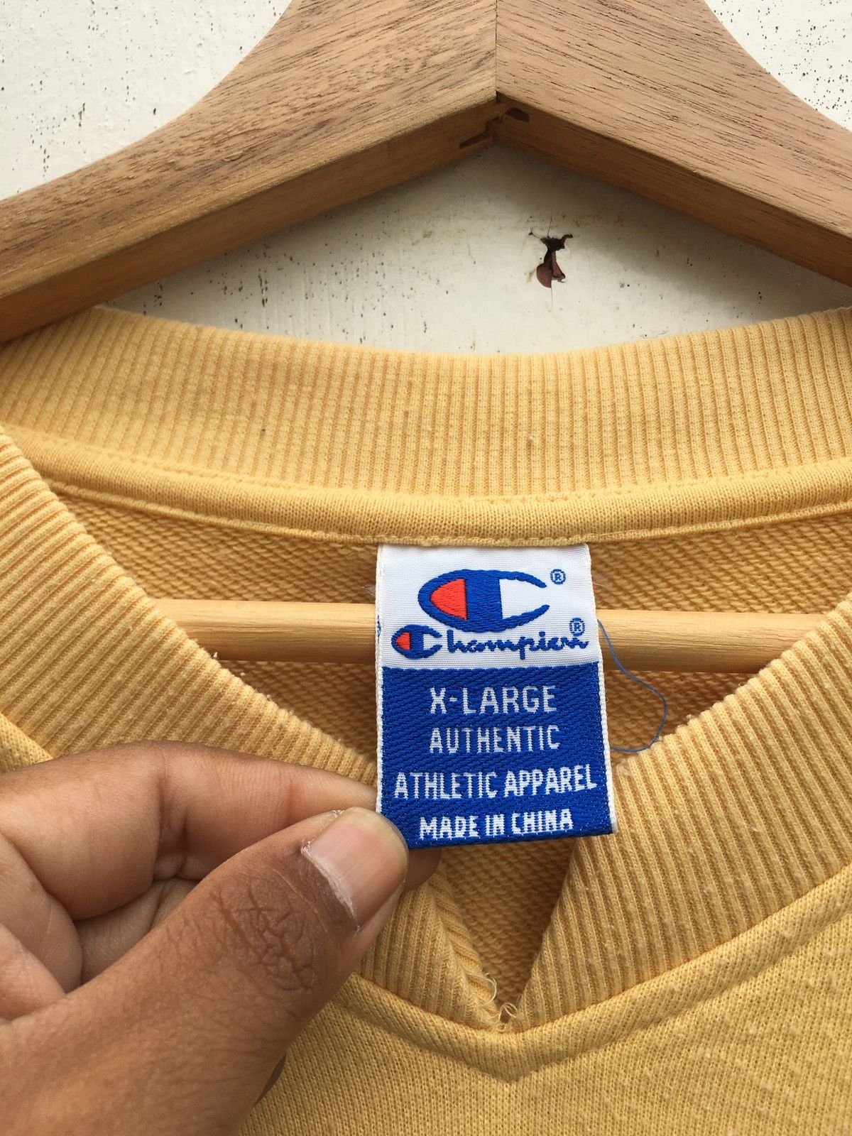 Champion Vintage Champion Logo Sweatshirt Big Size Size US L / EU 52-54 / 3 - 7 Thumbnail