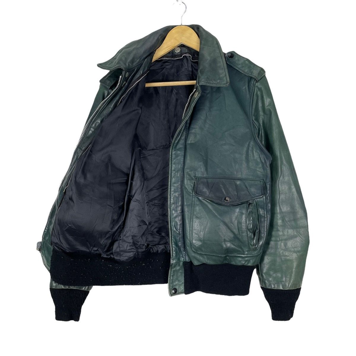 Schott A2 NAKED COWHIDE LEATHER BOMBER Size US M / EU 48-50 / 2 - 9 Thumbnail