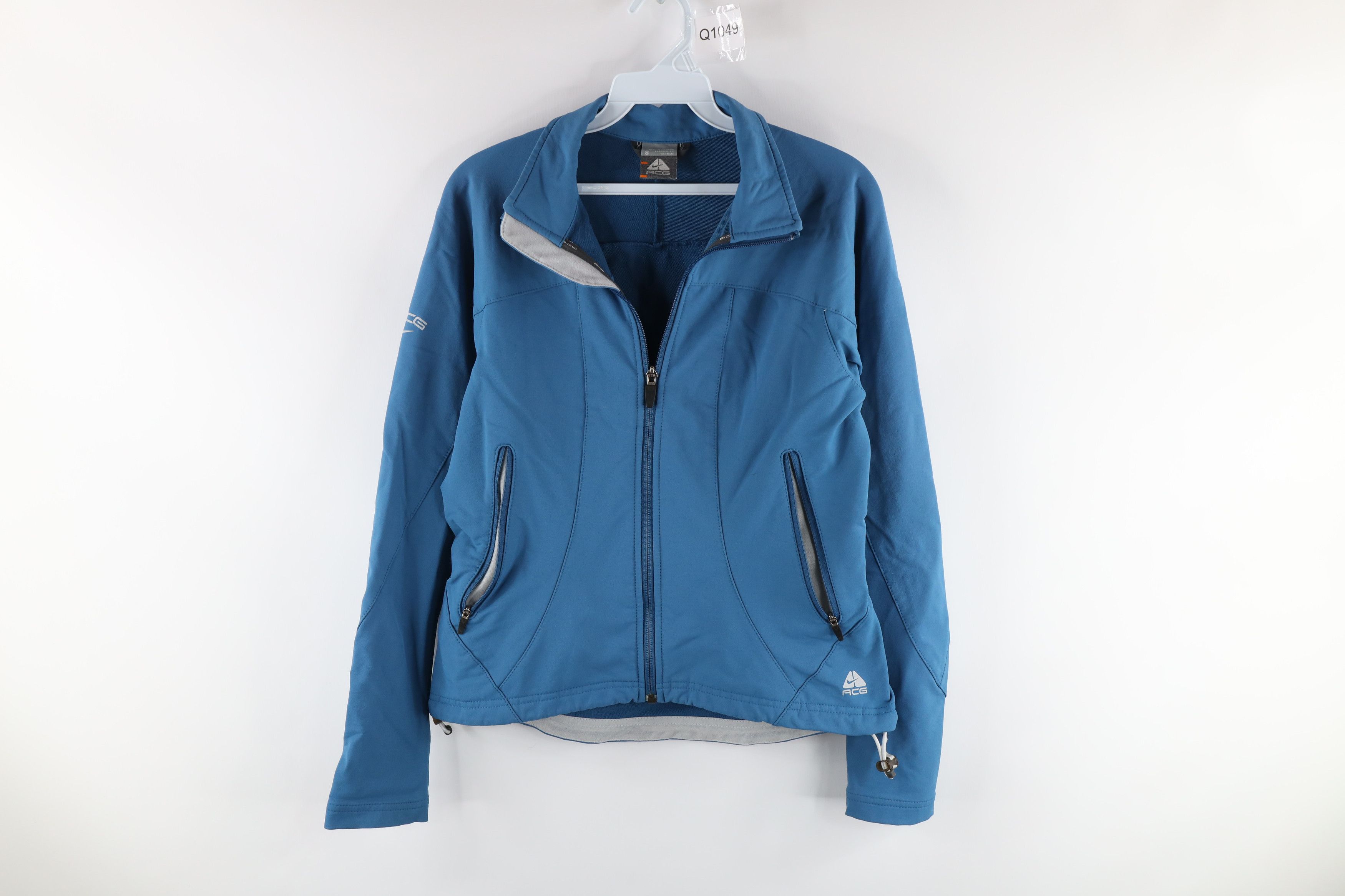 travis scott nike acg