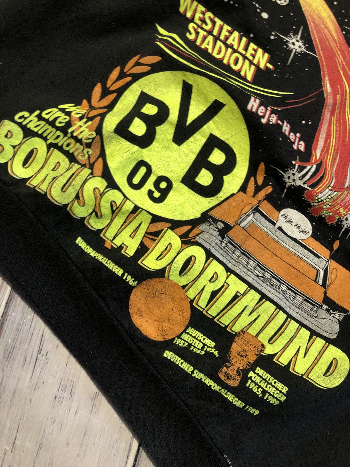 Vintage Vintage Borussia Dortmund Football Sweatshirt 1994 Soccer Size US S / EU 44-46 / 1 - 4 Thumbnail