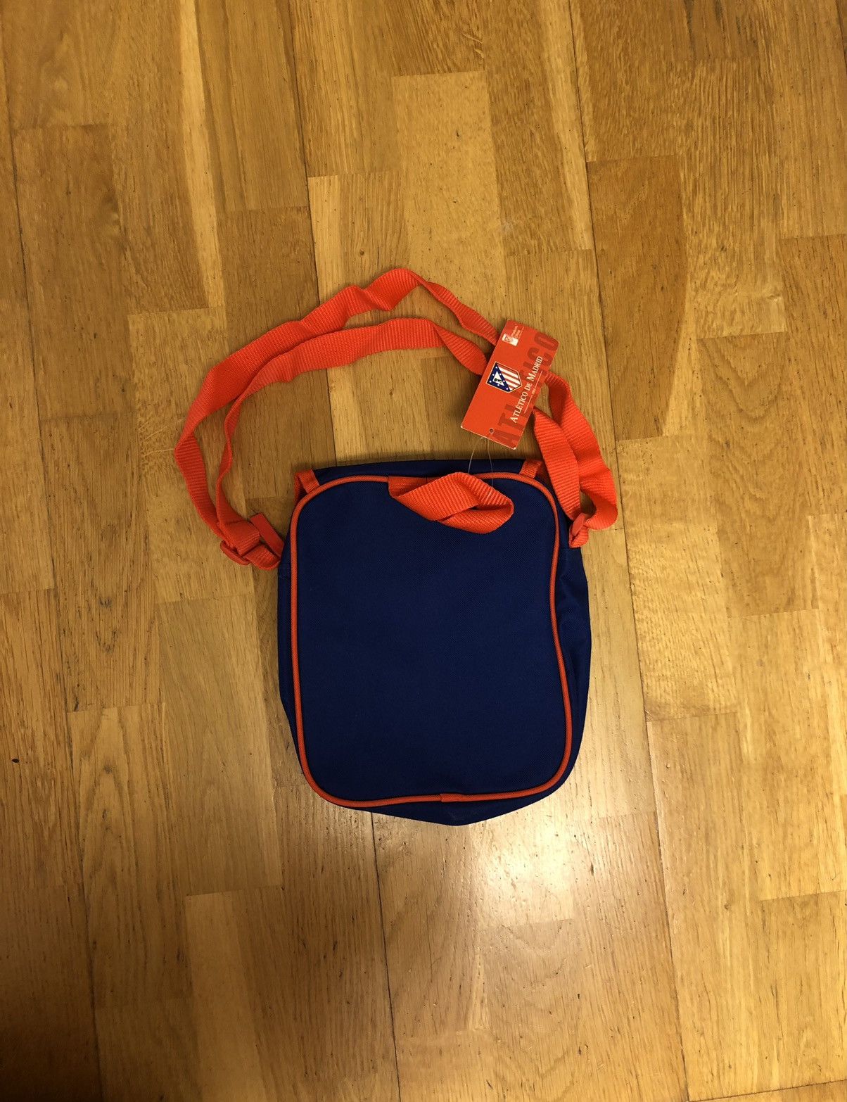 Vintage ATLETICO DE MADRID CLASSIC FOOTBALL SOCCER SMALL BAG Size ONE SIZE - 2 Thumbnail