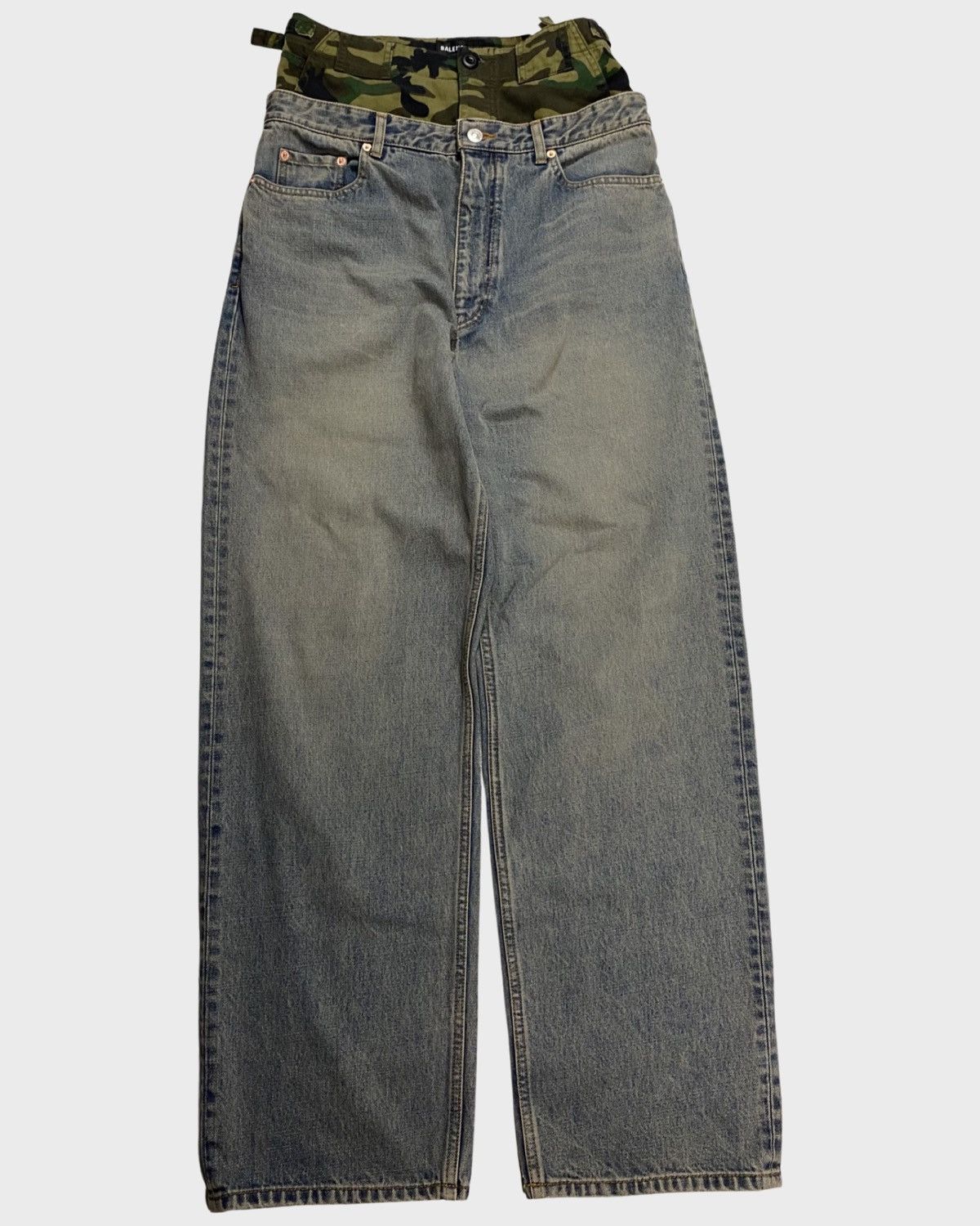 Super Destroyed Baggy Pants in Light Blue