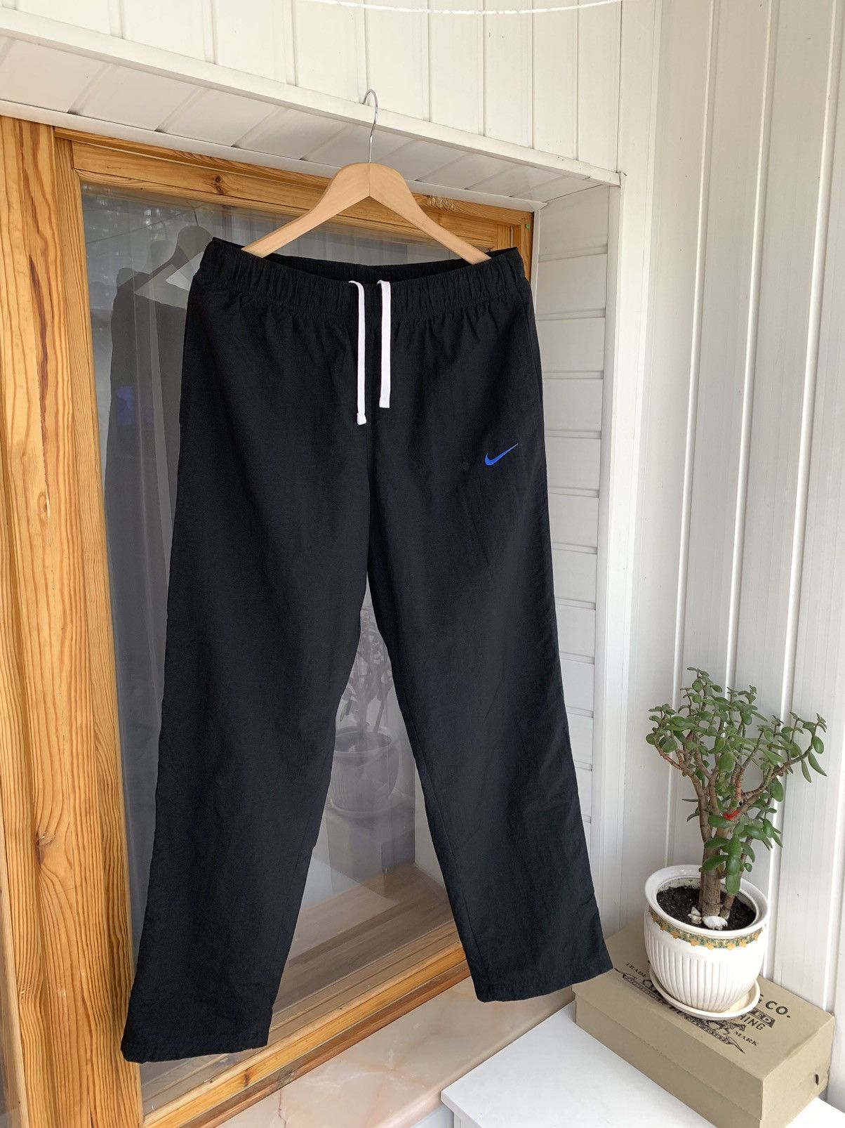 Nike × Vintage Nike Vintage y2k Nylon Pants Black Mens Size L Size US 34 / EU 50 - 1 Thumbnail