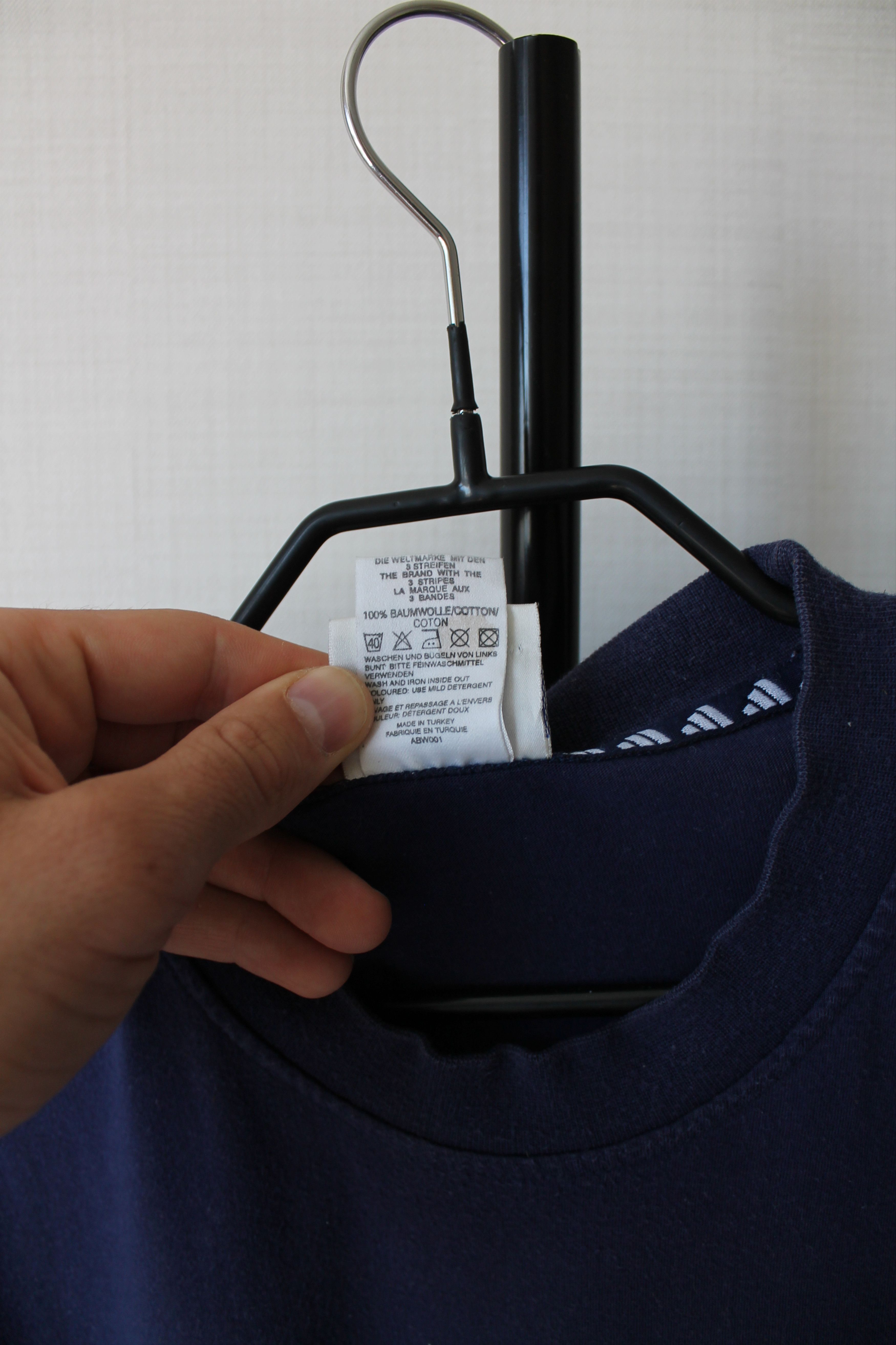 Adidas 1999 ADIDAS Big Logo Vintage T - shirt Navy Sunfaded Size US M / EU 48-50 / 2 - 10 Thumbnail