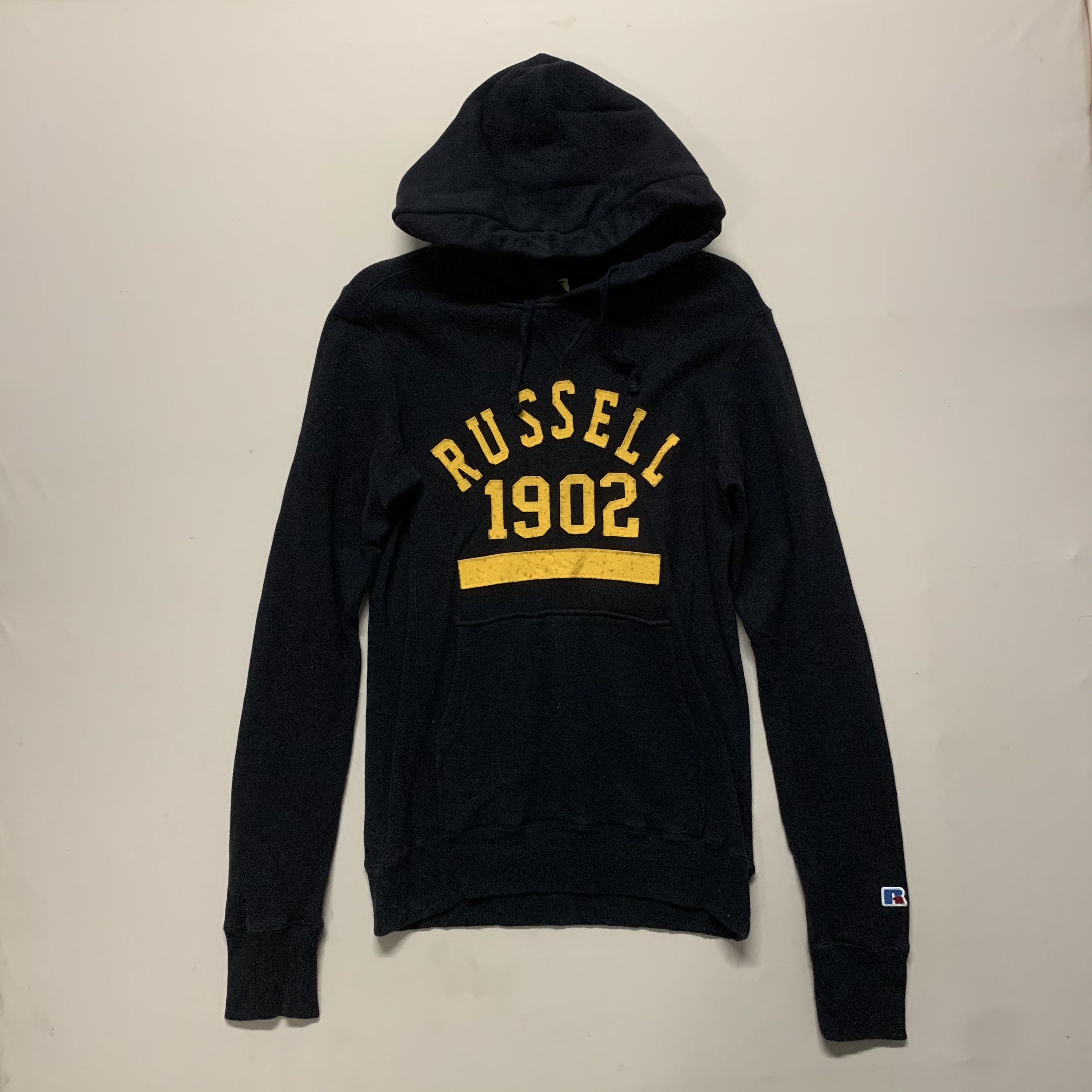 Russell Athletic Vintage Russell Athletic Spell Out Hooded Sweatshirt Size US S / EU 44-46 / 1 - 1 Thumbnail