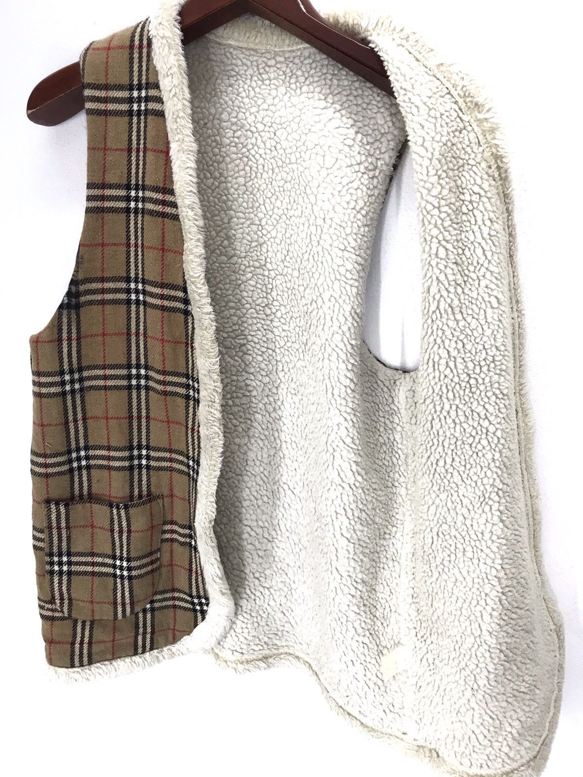 Other × Vintage 🔥Need gone today!! Vintage nova check sherpa unbotton vest Size US M / EU 48-50 / 2 - 3 Thumbnail
