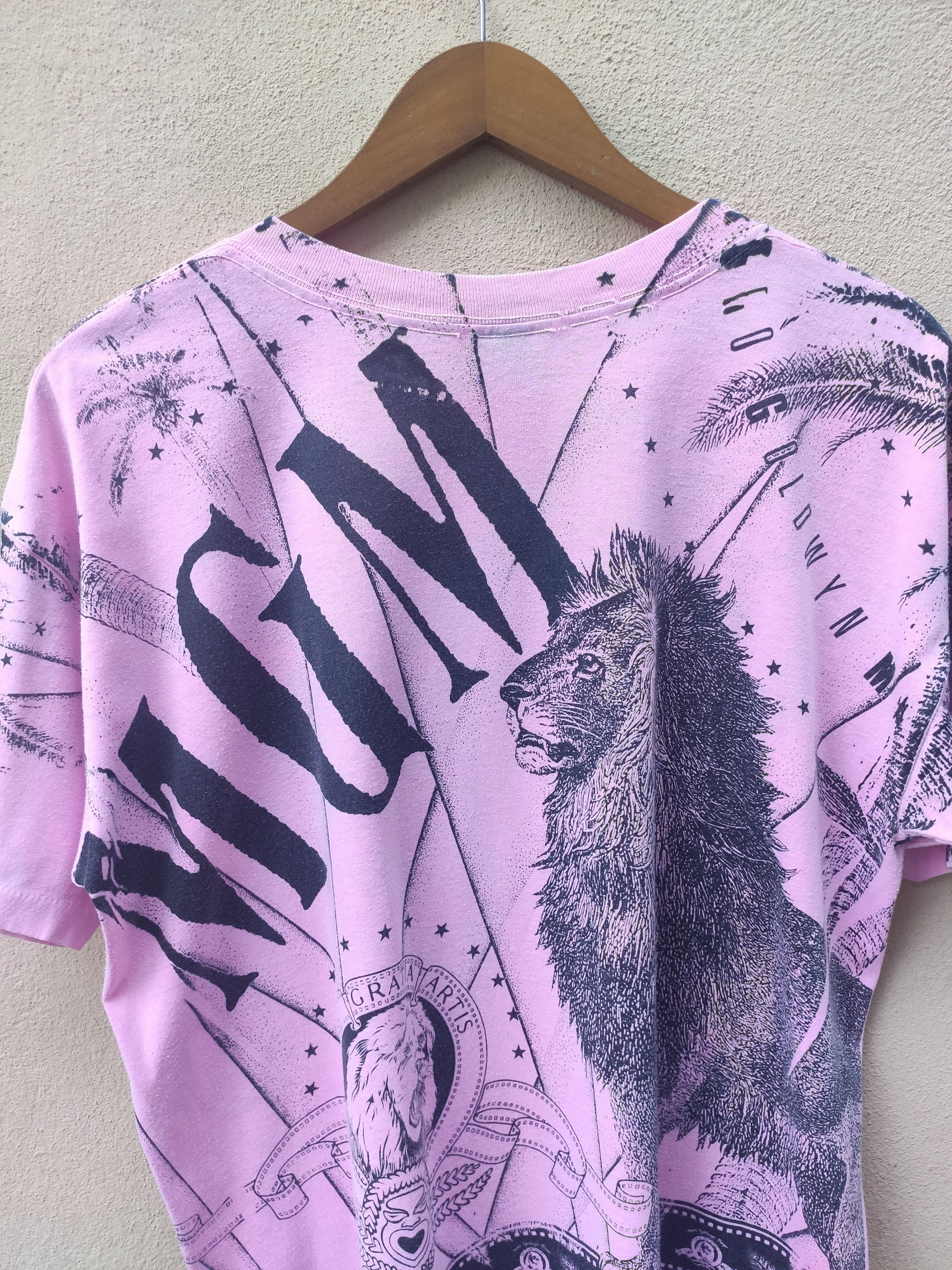 Vintage 🔥 Vintage 80s Vintage MGM Grand t shirt full print Size US L / EU 52-54 / 3 - 3 Thumbnail