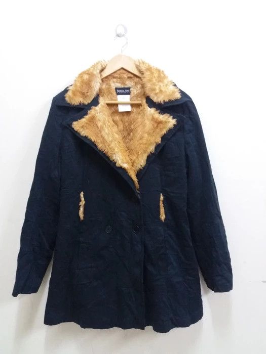 Patrizia Pepe Patrizia Pepe Firenze furry jacket Made in Italy/Size 42 Size US M / EU 48-50 / 2 - 1 Thumbnail
