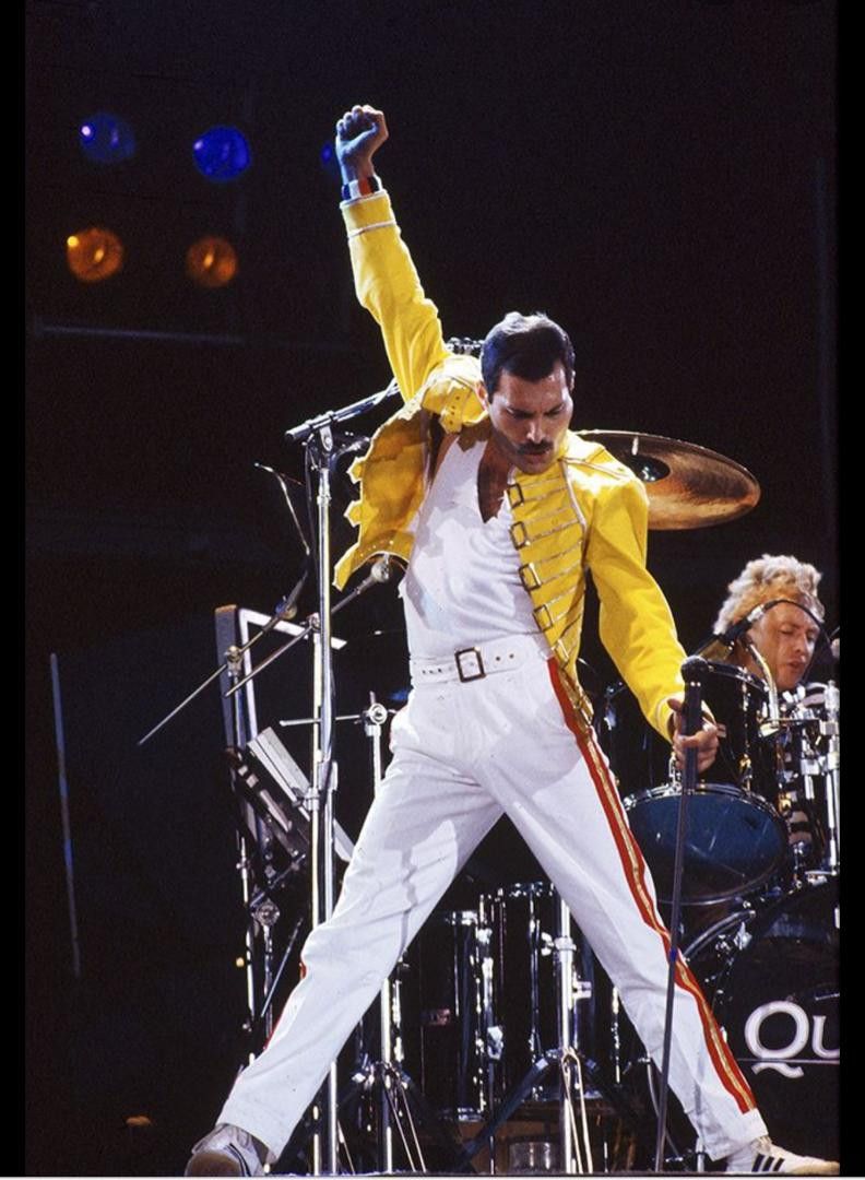 Band Tees The Queen hoodies/parody Mickey Mouse for Freedy Mercury Size US M / EU 48-50 / 2 - 8 Thumbnail