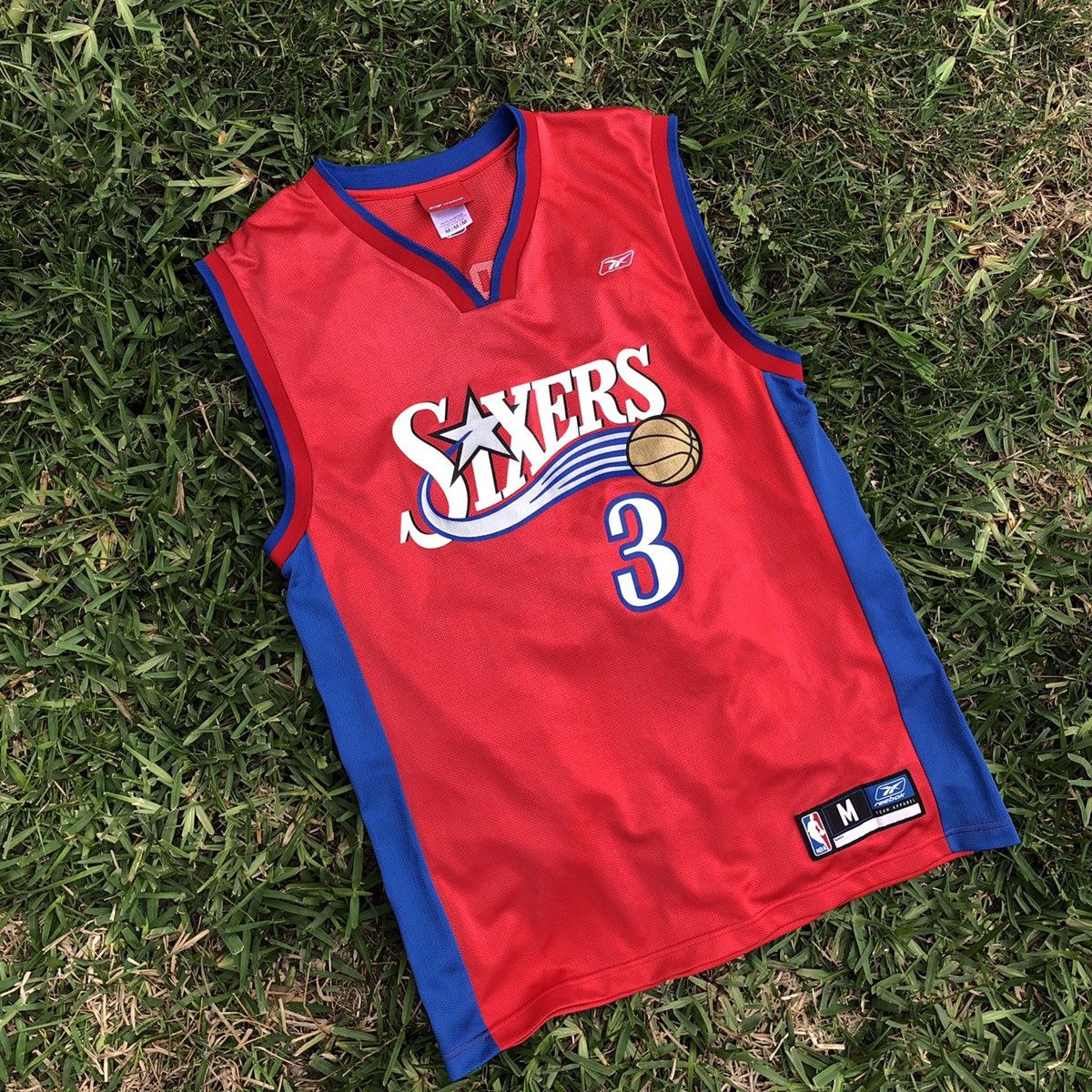 NBA × Reebok × Vintage Vintage Allen Iverson Jersey Size US M / EU 48-50 / 2 - 1 Thumbnail