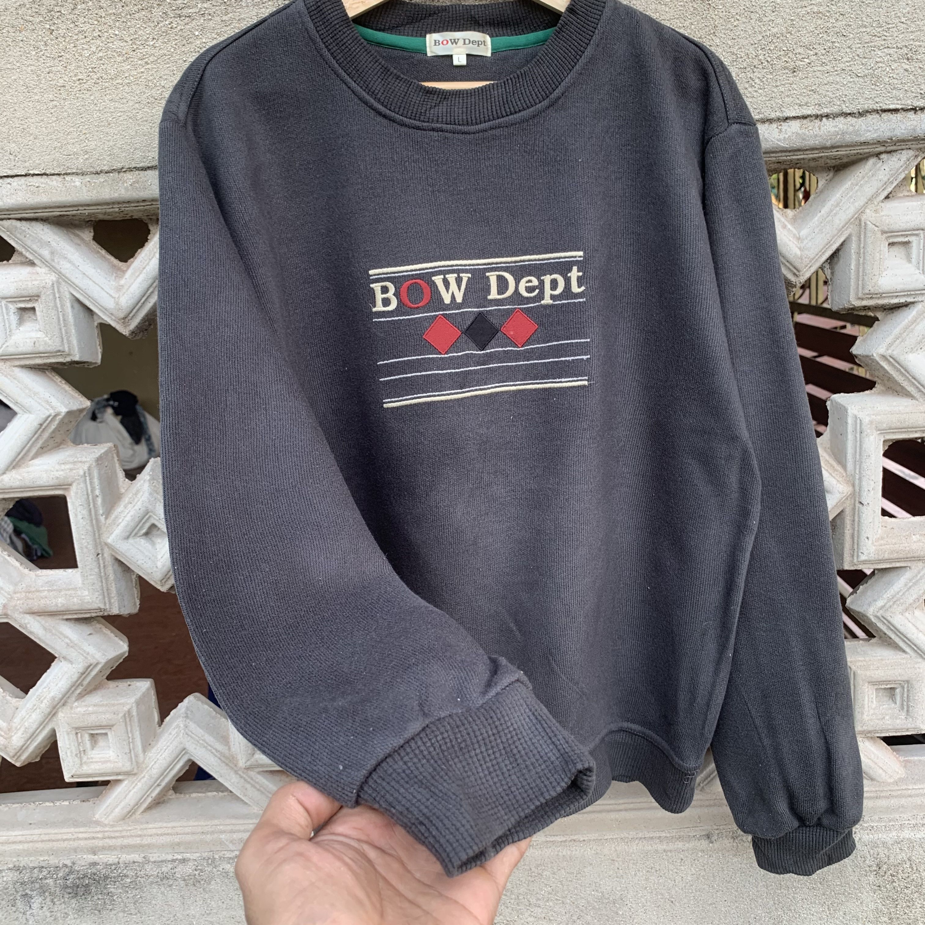 Japanese Brand Vintage Bow Spell Out Crewneck Pullover Sweatshirts Size US L / EU 52-54 / 3 - 3 Thumbnail
