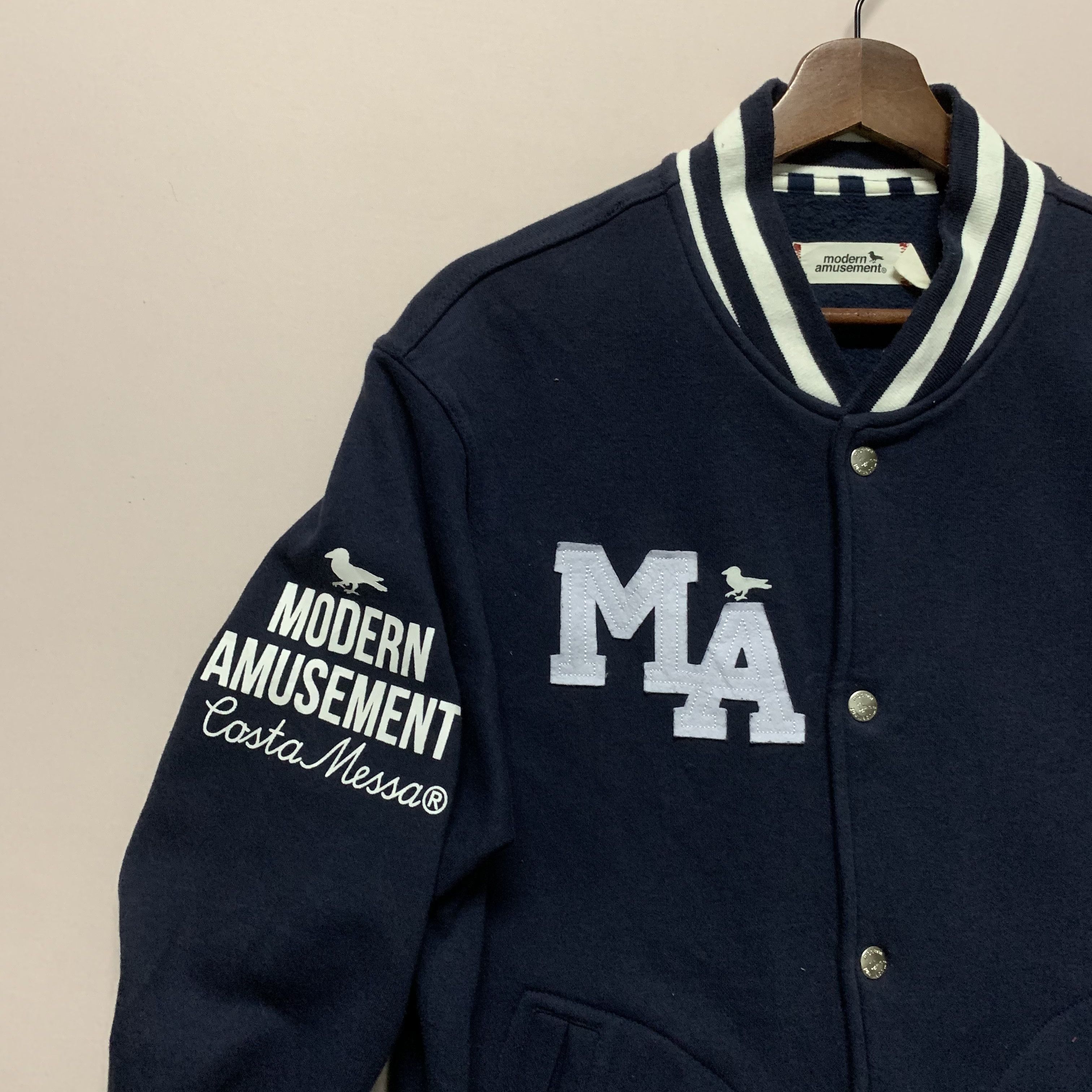 Modern Amusement Vintage Modern Amusement Embroidery Logo Varsity Jacket Size US M / EU 48-50 / 2 - 5 Thumbnail