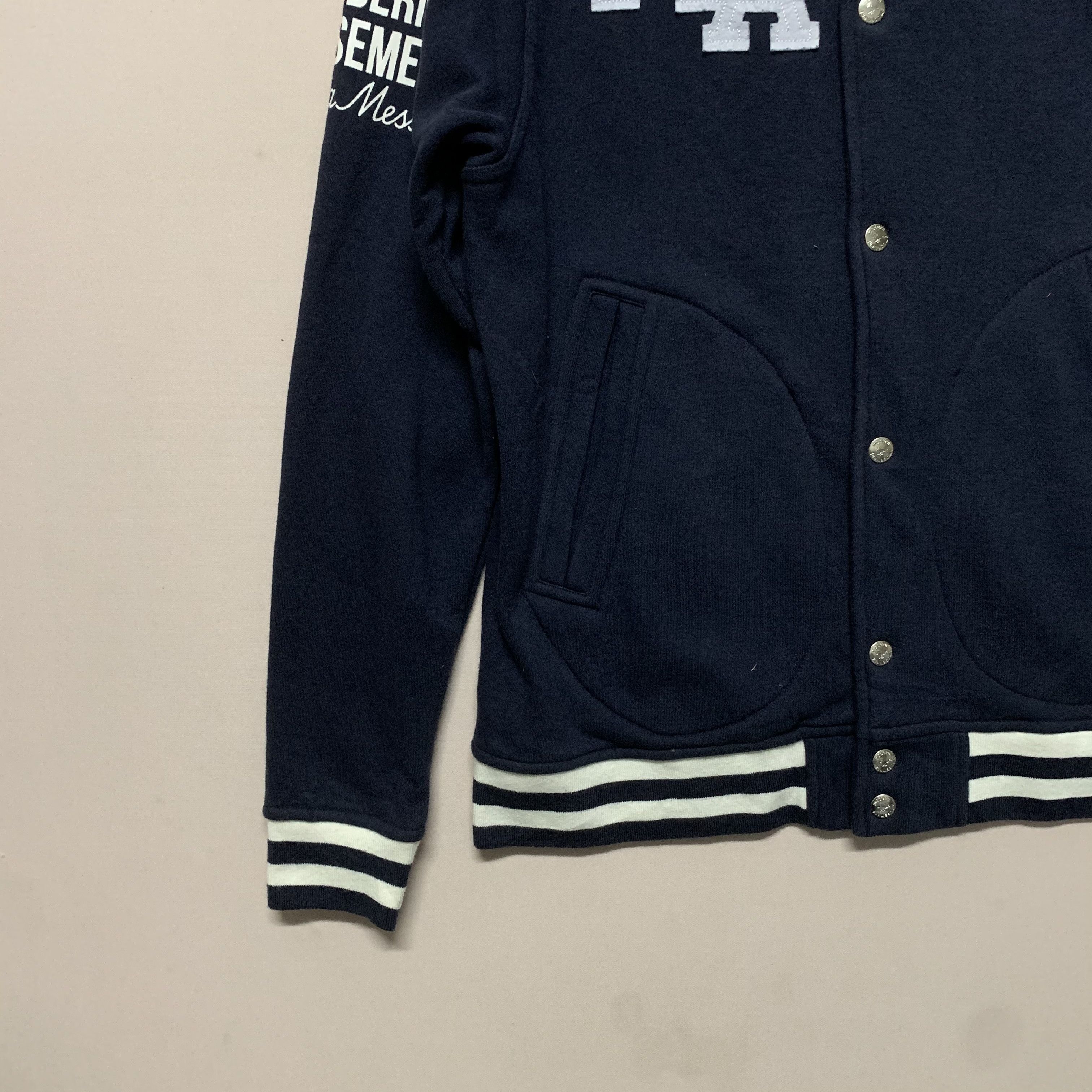 Modern Amusement Vintage Modern Amusement Embroidery Logo Varsity Jacket Size US M / EU 48-50 / 2 - 3 Thumbnail