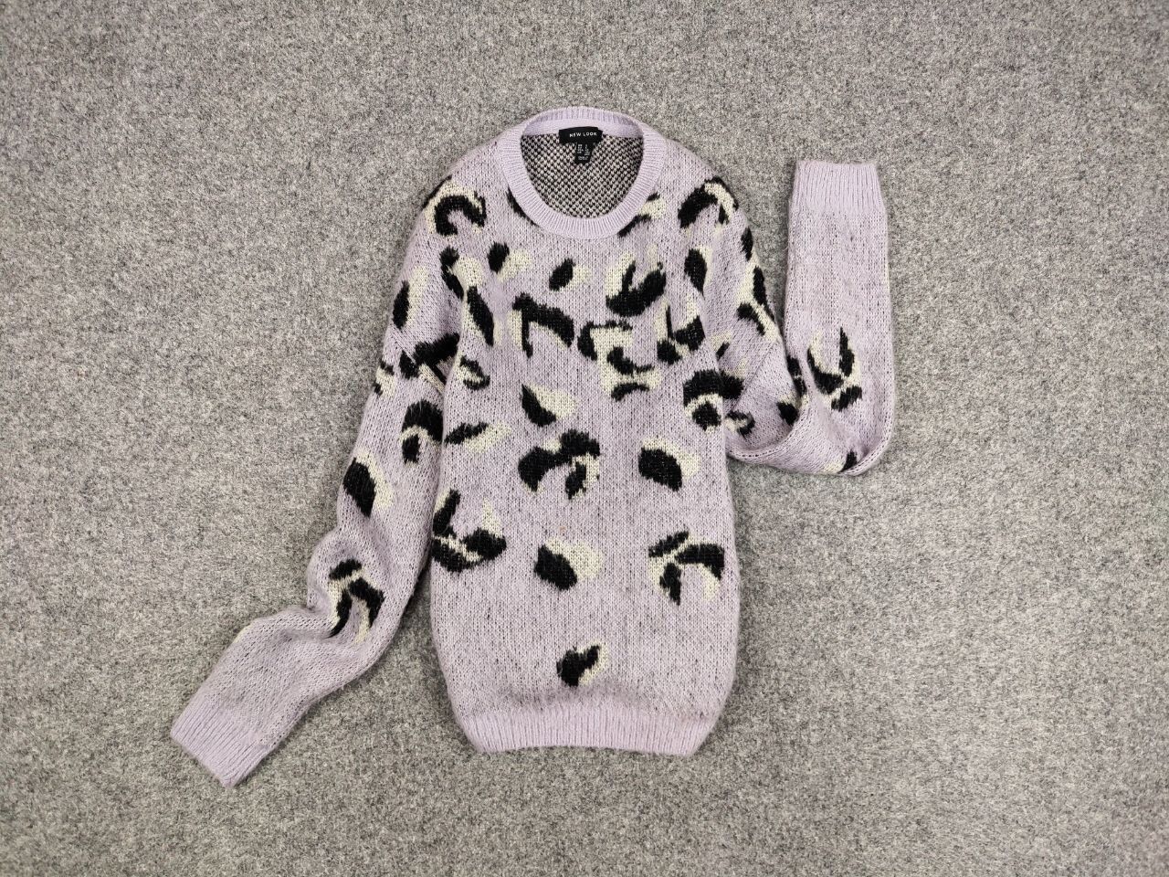 Japanese Brand Vintage 90s Japanese Sweaters Knitwear crew chak leopard Size US S / EU 44-46 / 1 - 11 Thumbnail