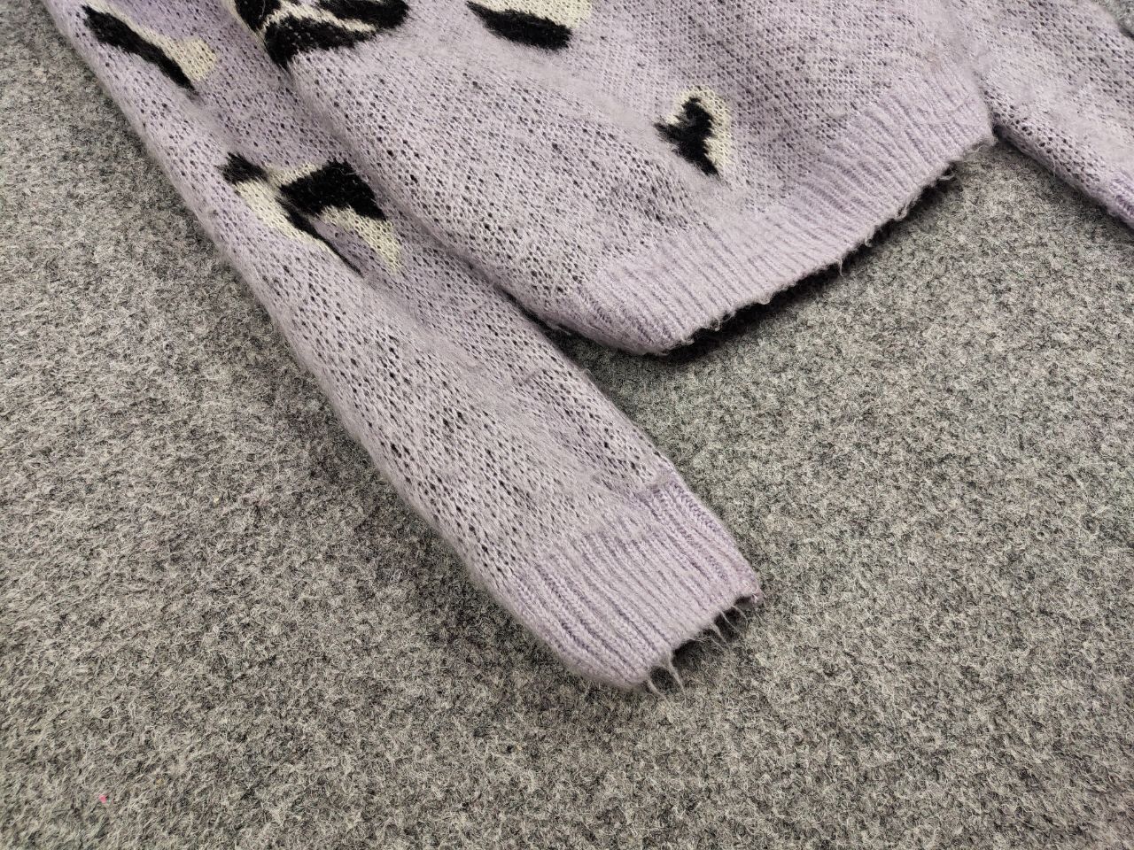 Japanese Brand Vintage 90s Japanese Sweaters Knitwear crew chak leopard Size US S / EU 44-46 / 1 - 6 Thumbnail