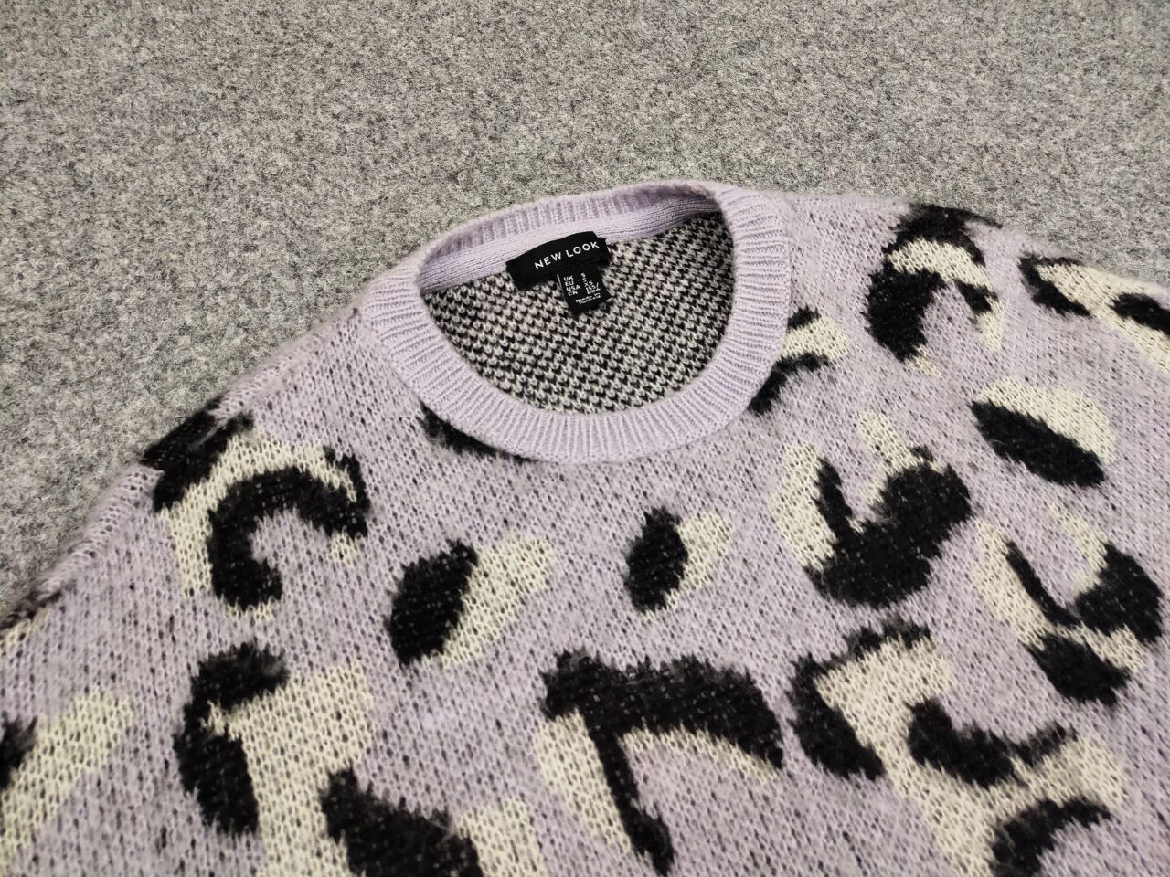 Japanese Brand Vintage 90s Japanese Sweaters Knitwear crew chak leopard Size US S / EU 44-46 / 1 - 14 Thumbnail
