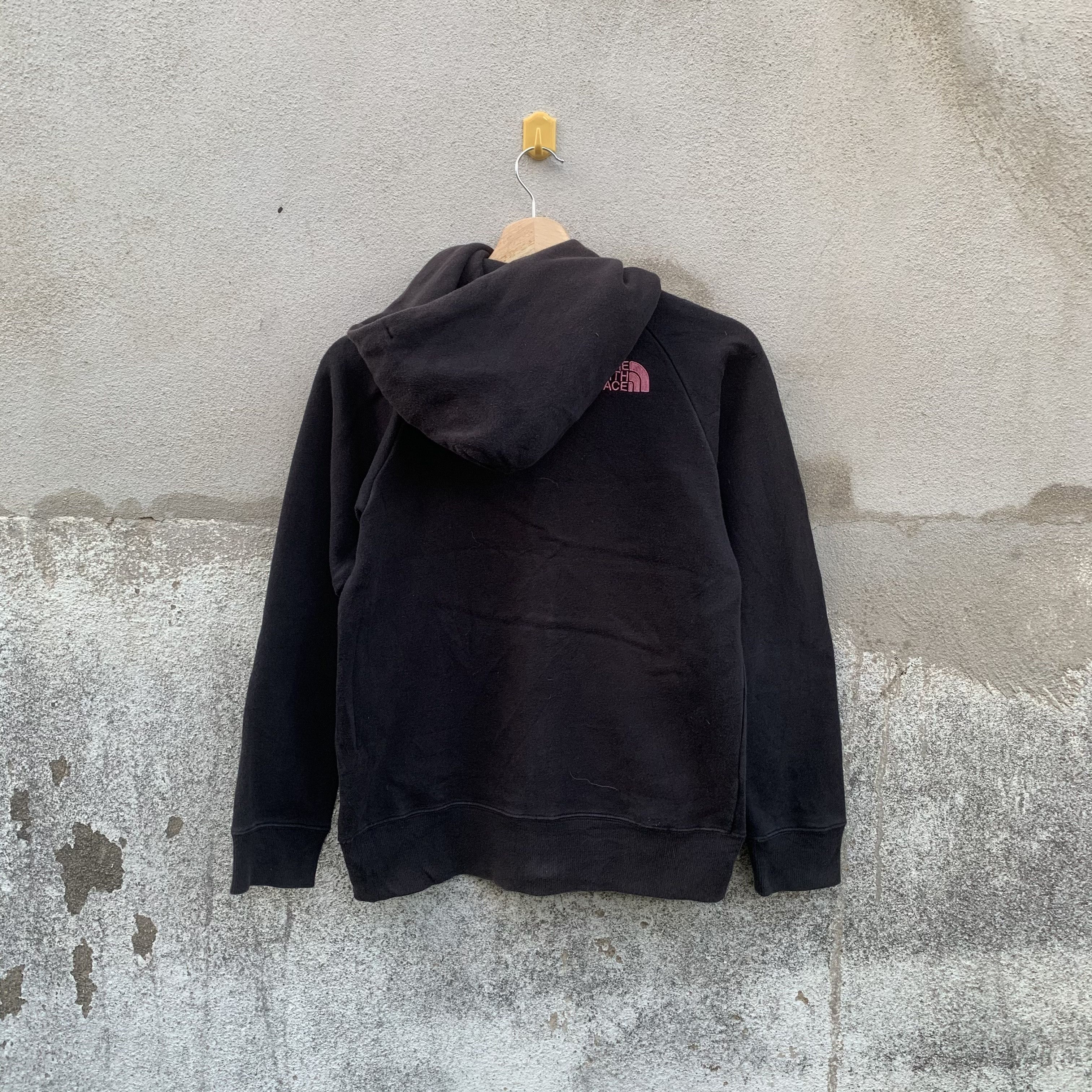 The North Face Vintage TNF The North Face SpellOut Hooded Pullover Size US S / EU 44-46 / 1 - 6 Thumbnail