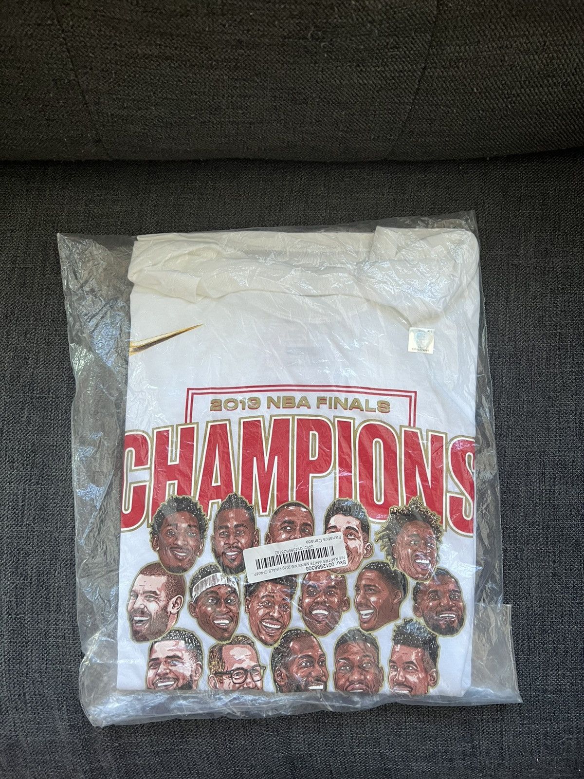 NBA × Nike Toronto Raptors 2019 Championship Tee NBA Size US S / EU 44-46 / 1 - 1 Thumbnail