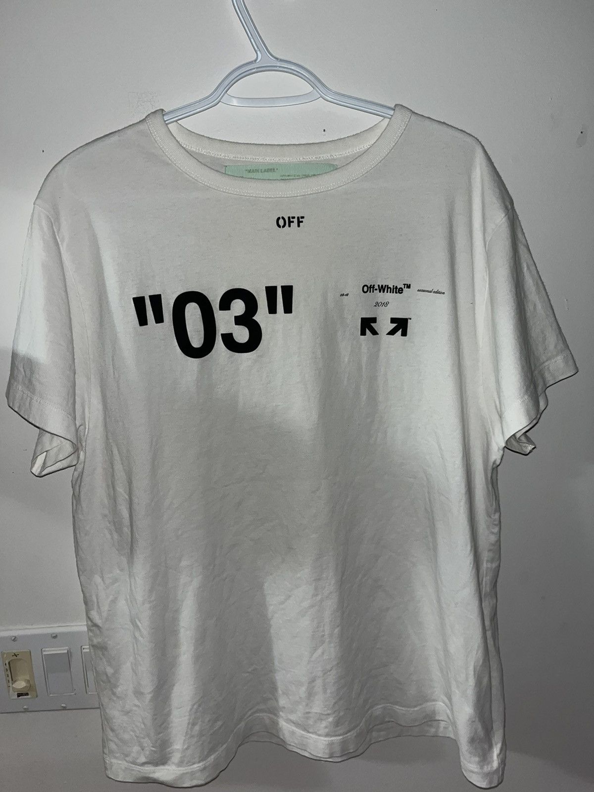 Off white 2018 tee hotsell