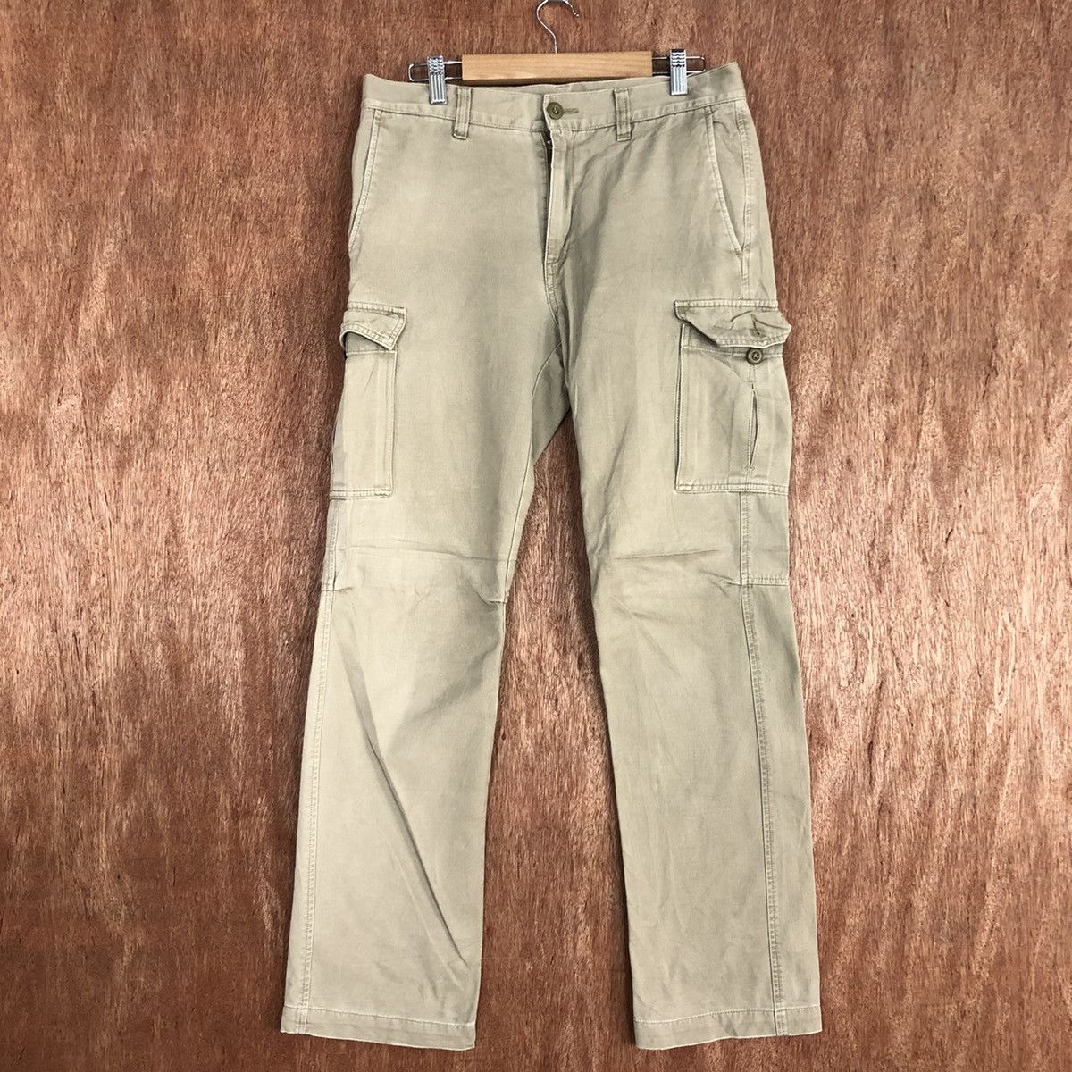 Retro Uniqlo cargo pants fabric fashion