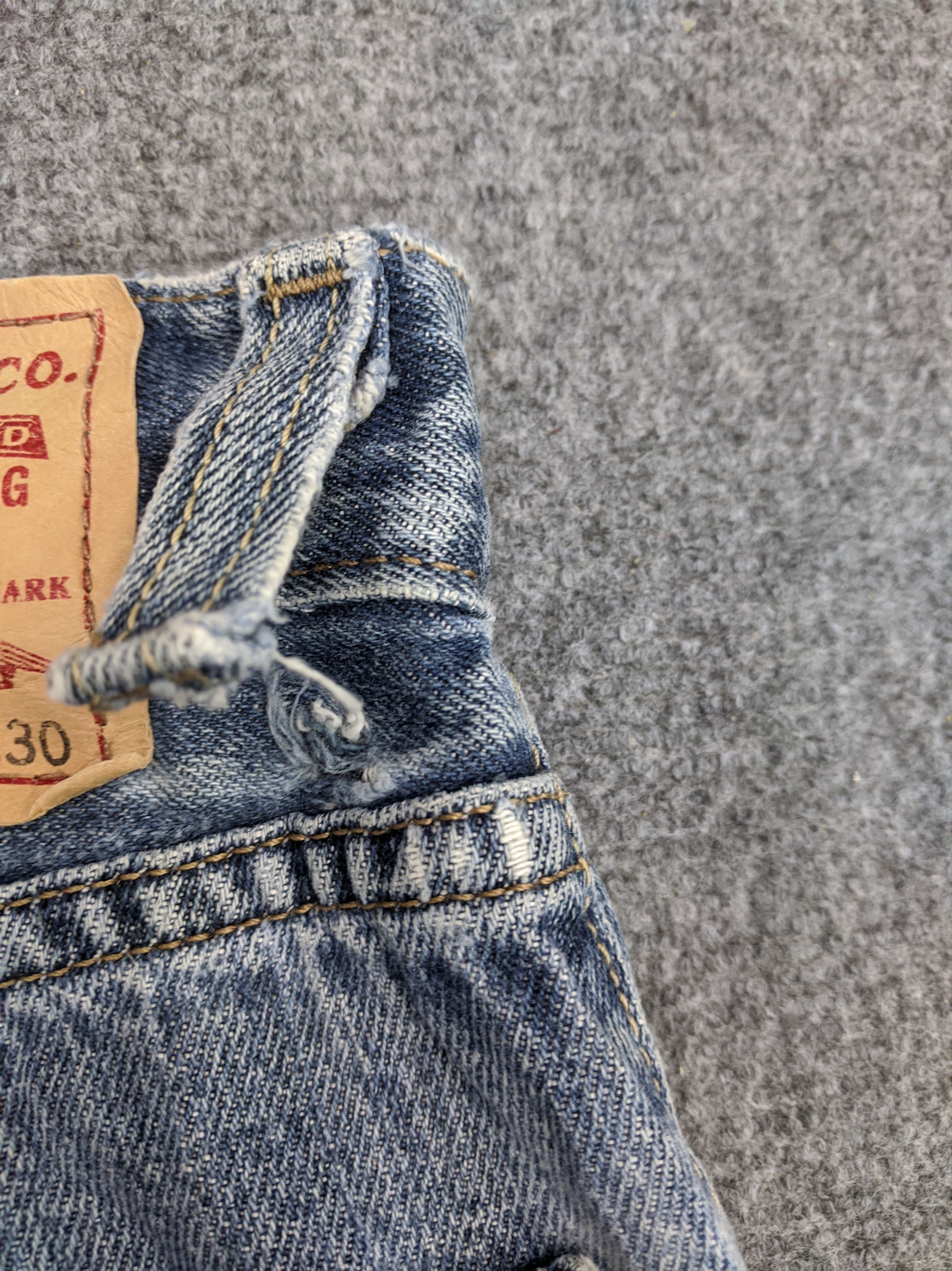 Levi's Vintage Levis 505 Light Wash Jeans DP0747 Size US 35 - 17 Thumbnail