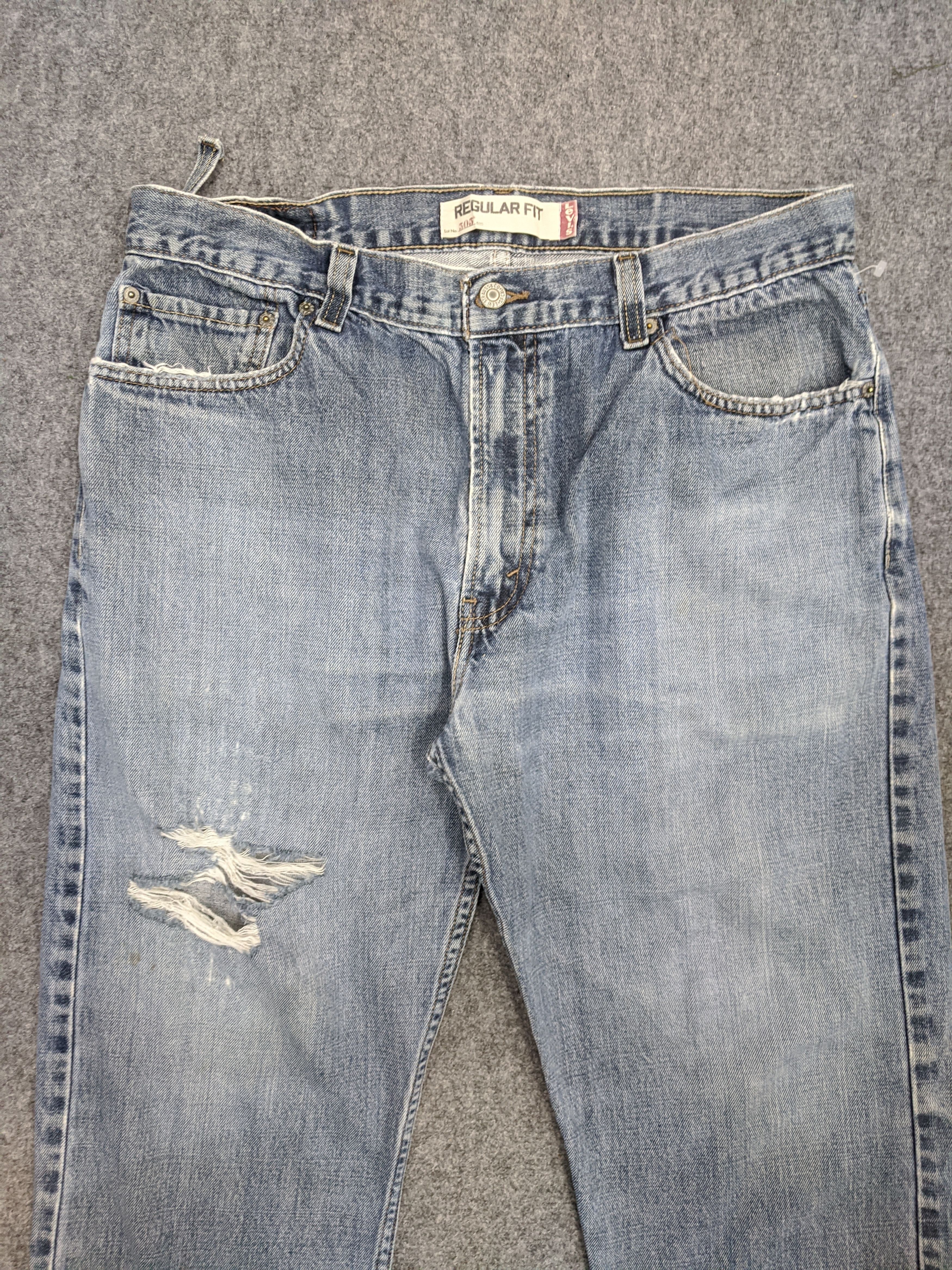 Levi's Vintage Levis 505 Light Wash Jeans DP0747 Size US 35 - 2 Thumbnail