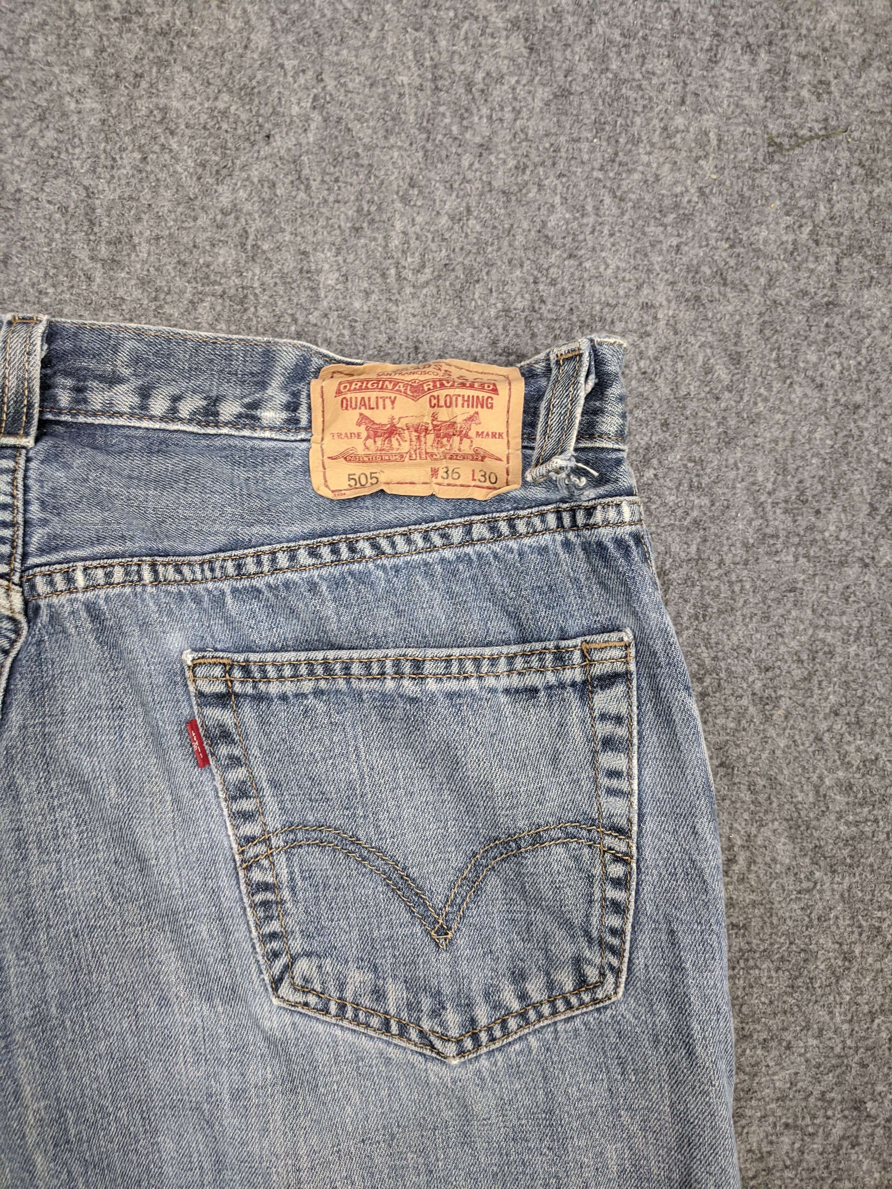 Levi's Vintage Levis 505 Light Wash Jeans DP0747 Size US 35 - 15 Thumbnail